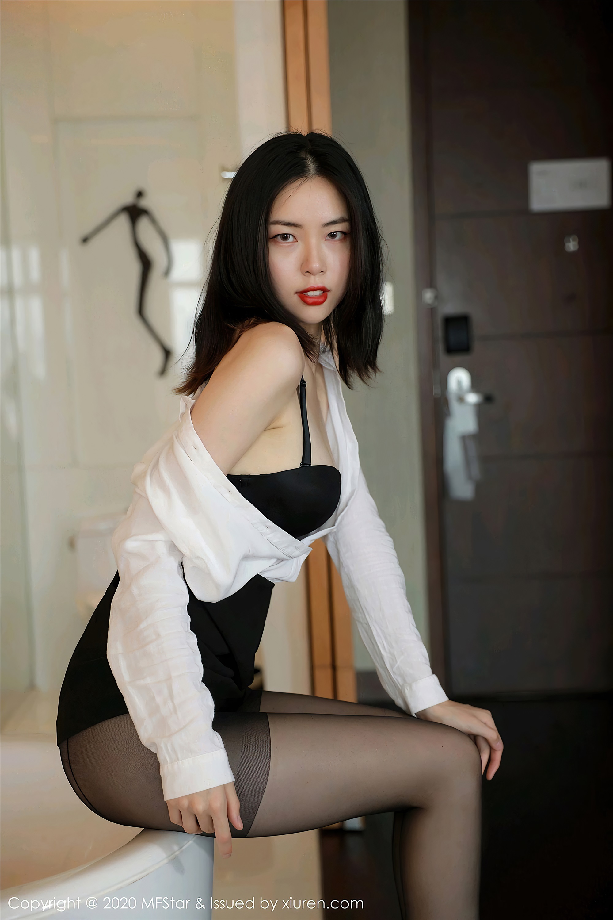 MFStar模范学院 2020-08-19 Vol.371 噜噜妞儿