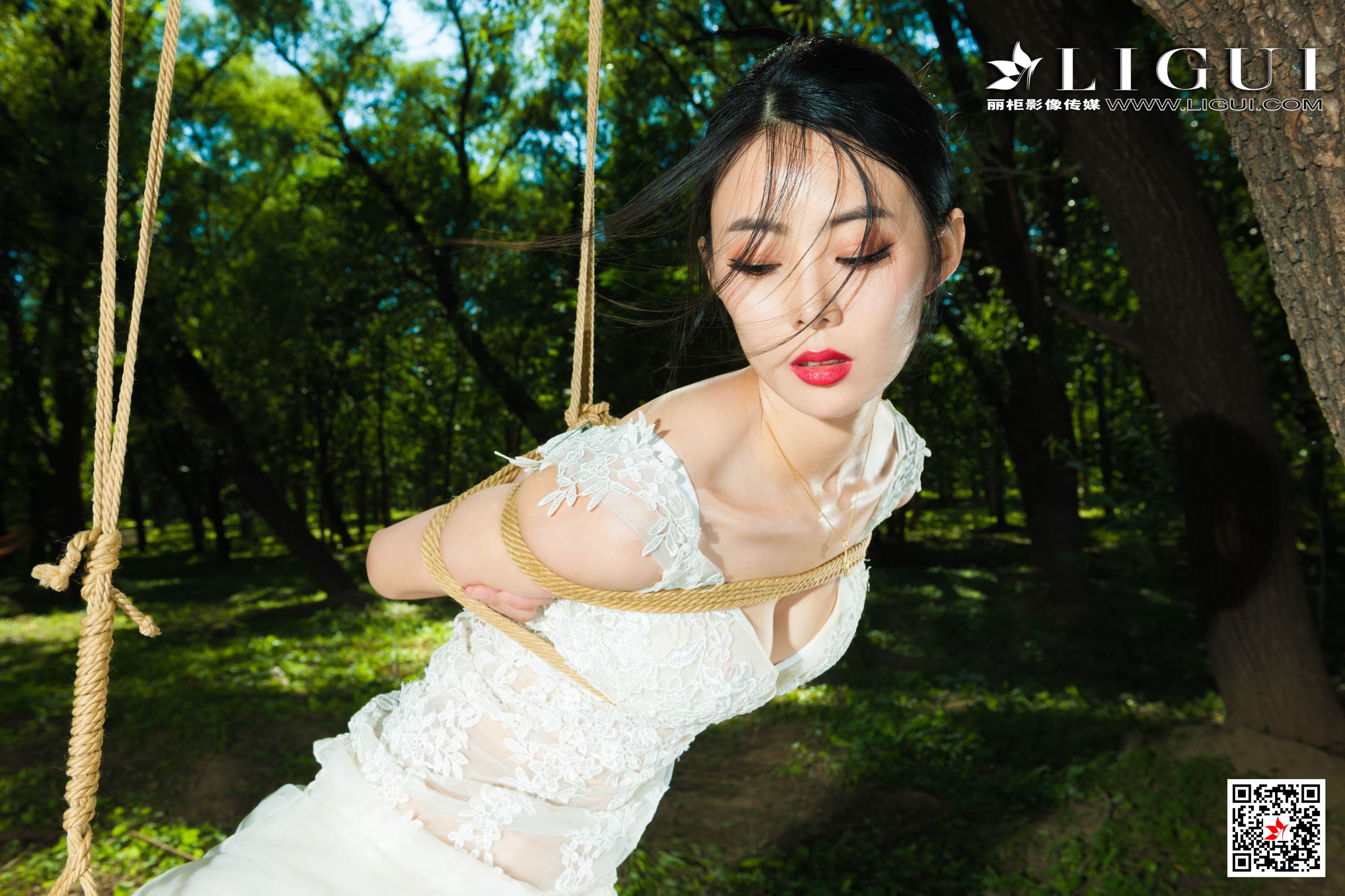 Ligui丽柜 2020.10.16《郊野无助的挣扎》白雪