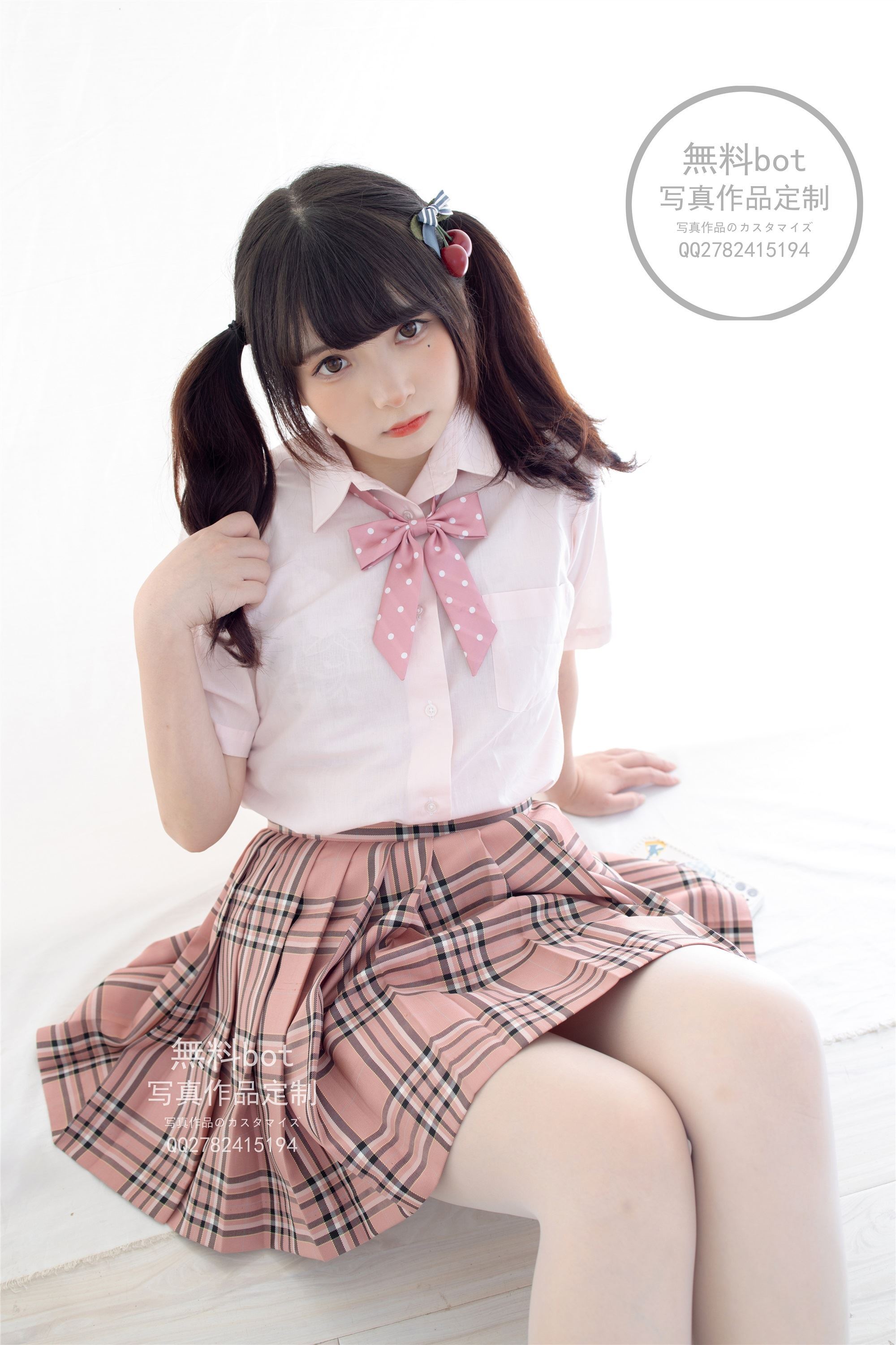 森萝财团萝莉丝足写真 無料-001 JK格子裙