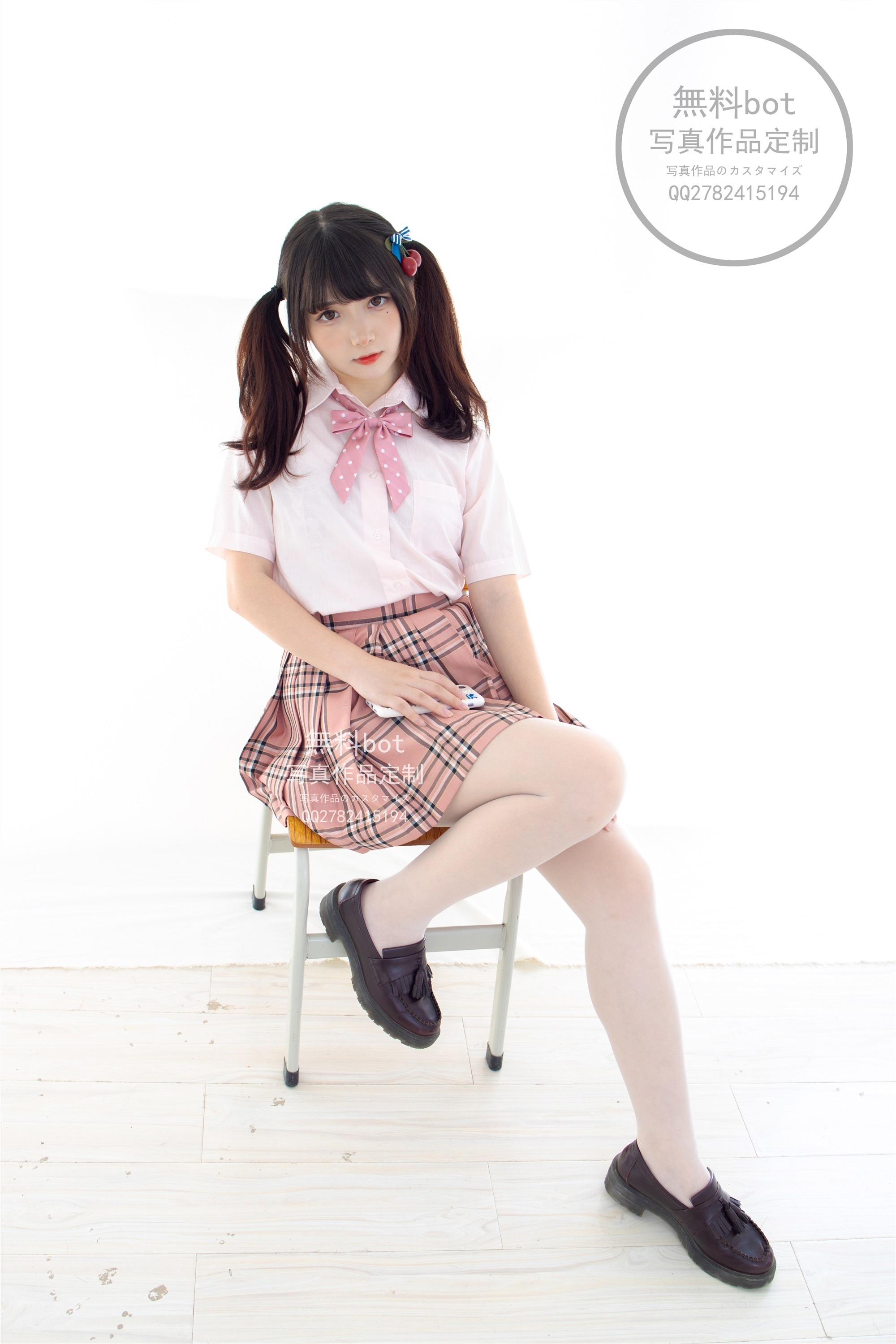 森萝财团萝莉丝足写真 無料-001 JK格子裙