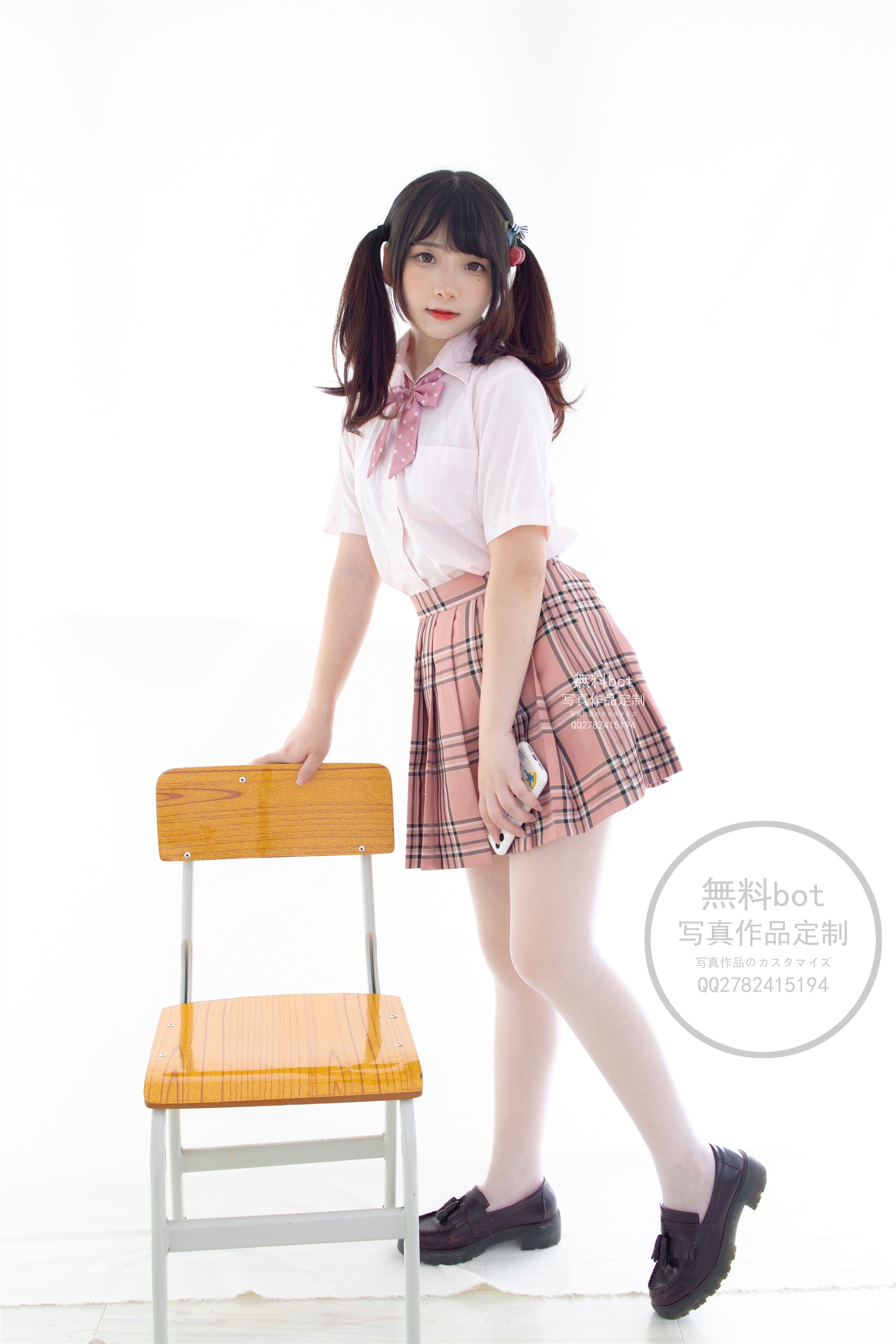 森萝财团萝莉丝足写真 無料-001 JK格子裙