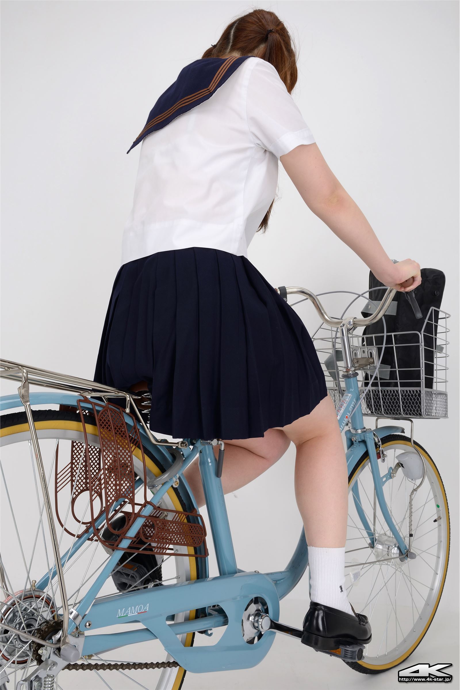 [4K-STAR]2017.12.06 Rumi Kayama 香山ルミ Uniforms and bicycles