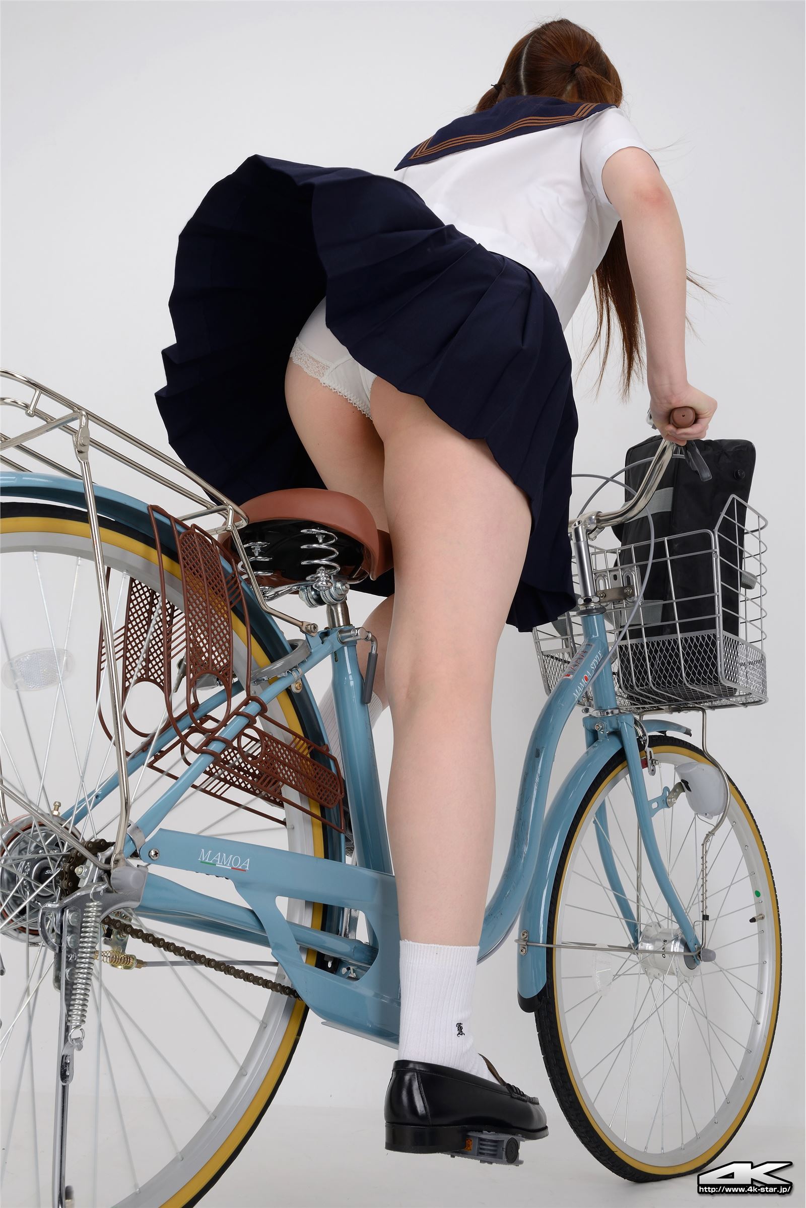 [4K-STAR]2017.12.06 Rumi Kayama 香山ルミ Uniforms and bicycles