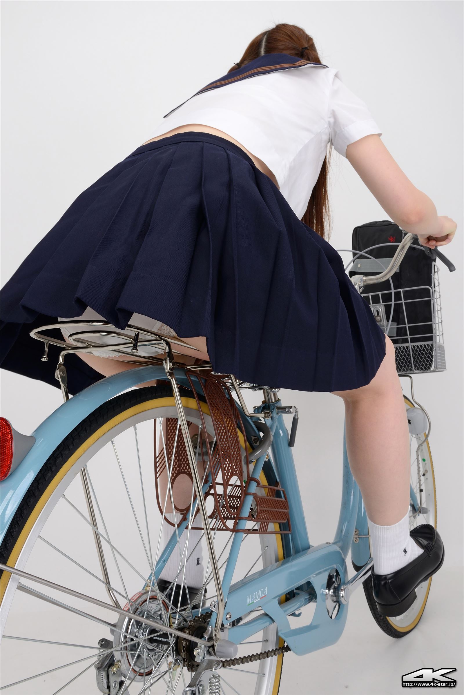[4K-STAR]2017.12.06 Rumi Kayama 香山ルミ Uniforms and bicycles