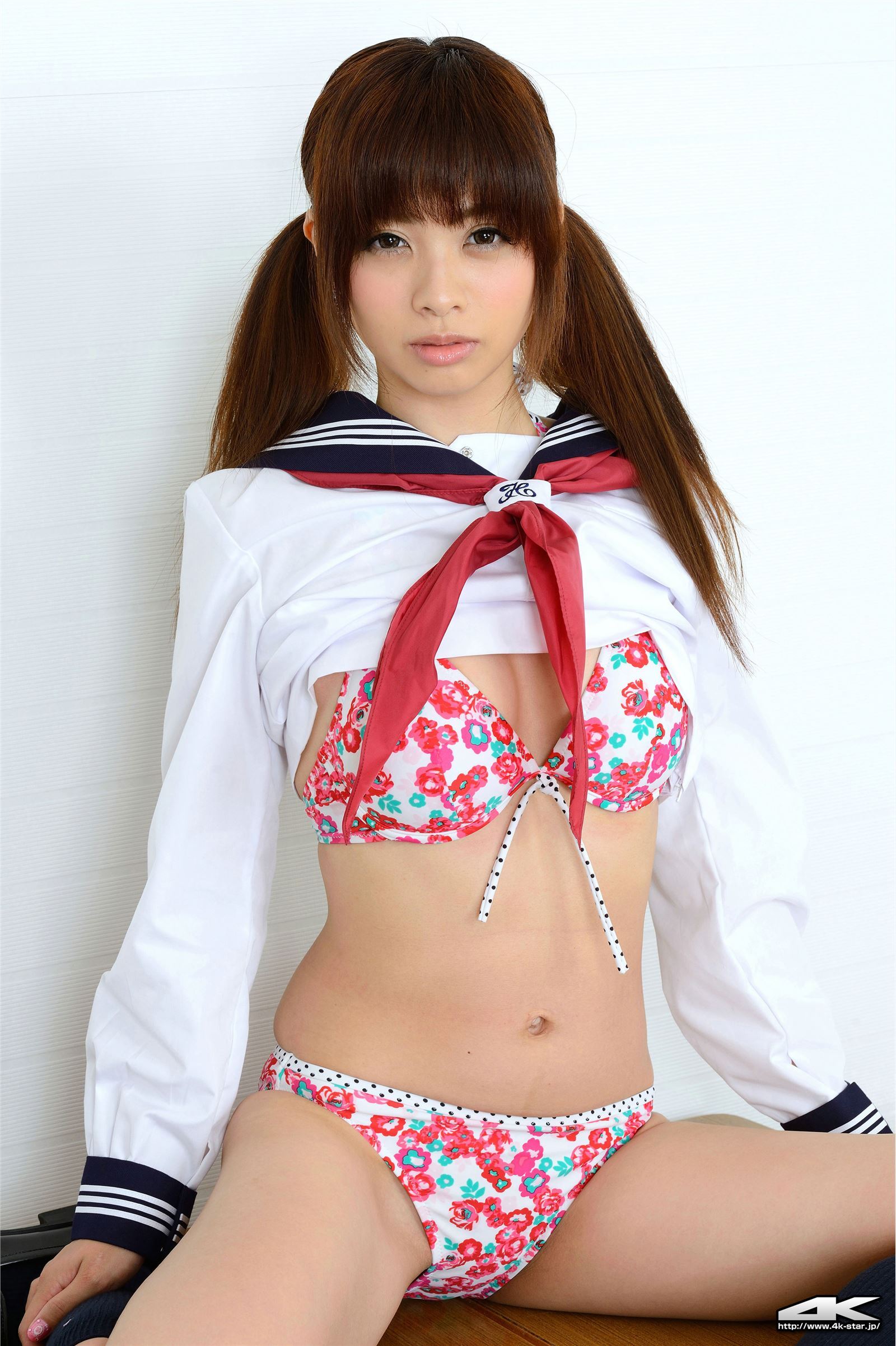 [4K-STAR]NO.735 YUKI 「セーラー服」