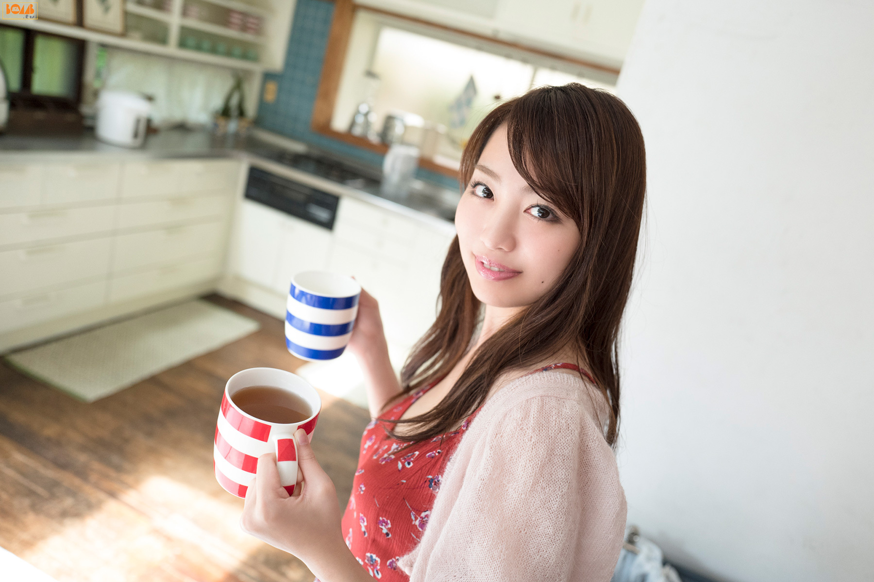 [BOMB.tv] 2017.11 Miura Umi みうらうみ