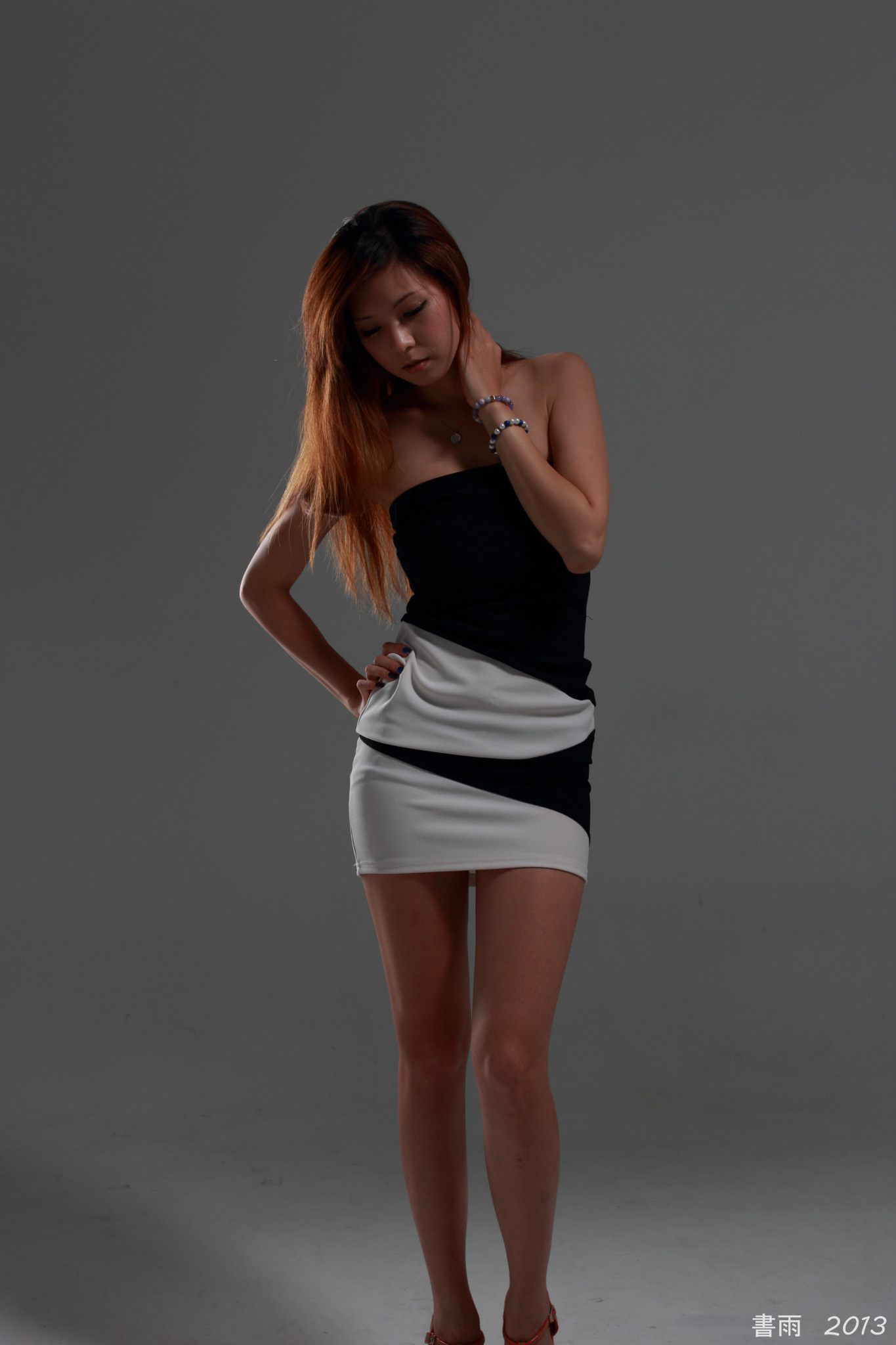 [Beautyleg番外篇]2013-10-16 DuDu琴二棚棚拍