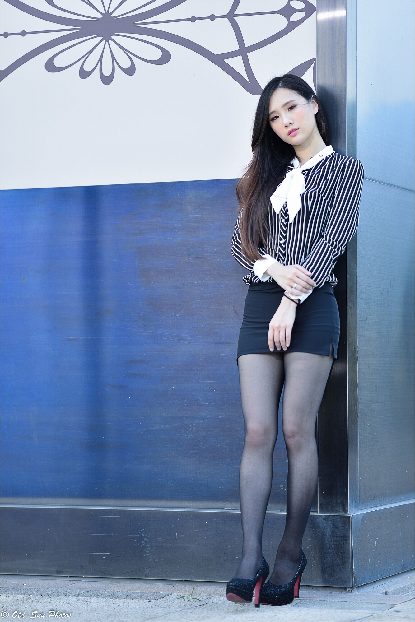 [Beautyleg番外篇]小米 2017-09-09 OL女郎外拍