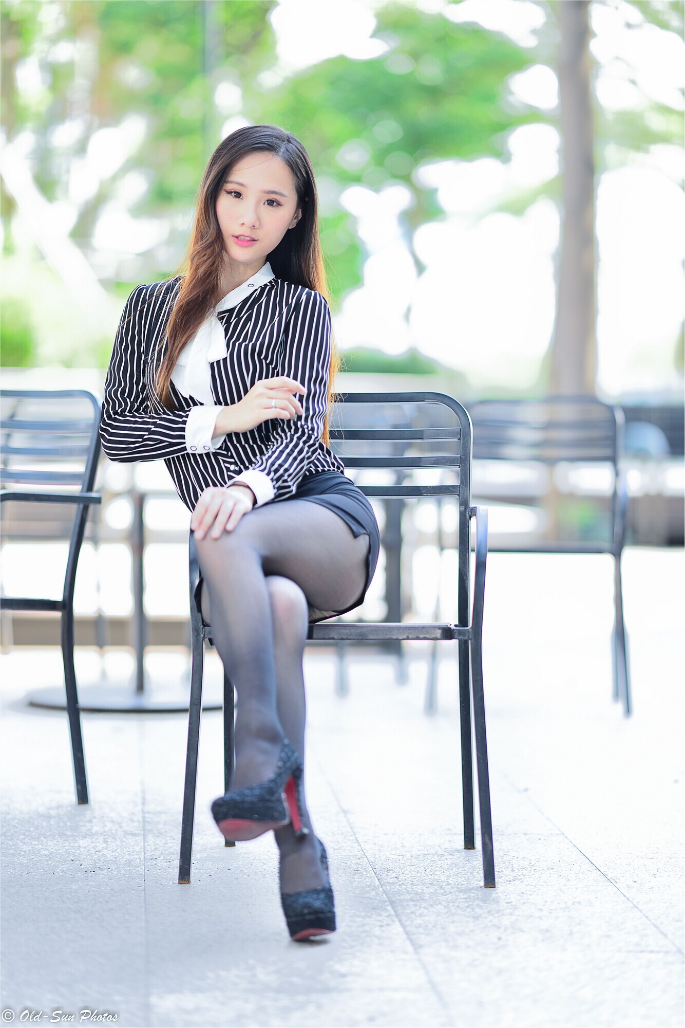 [Beautyleg番外篇]小米 2017-09-09 OL女郎外拍