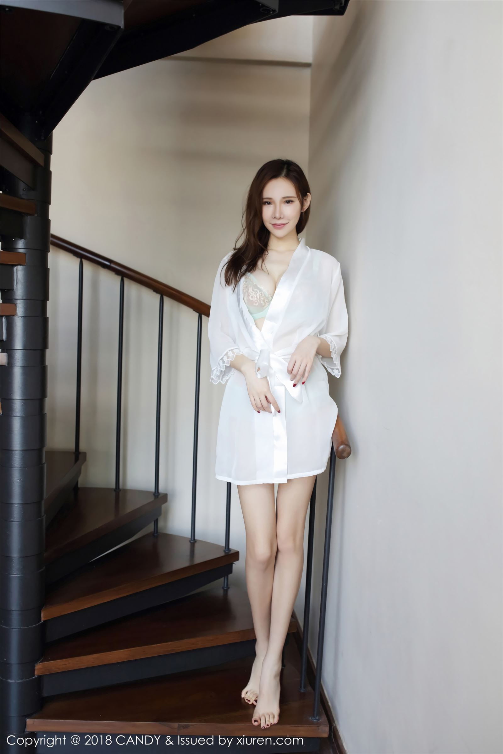 [CANDY] 糖果画报写真 2018.01.23 VOL.049 沙巴旅拍 萌琪琪Irene