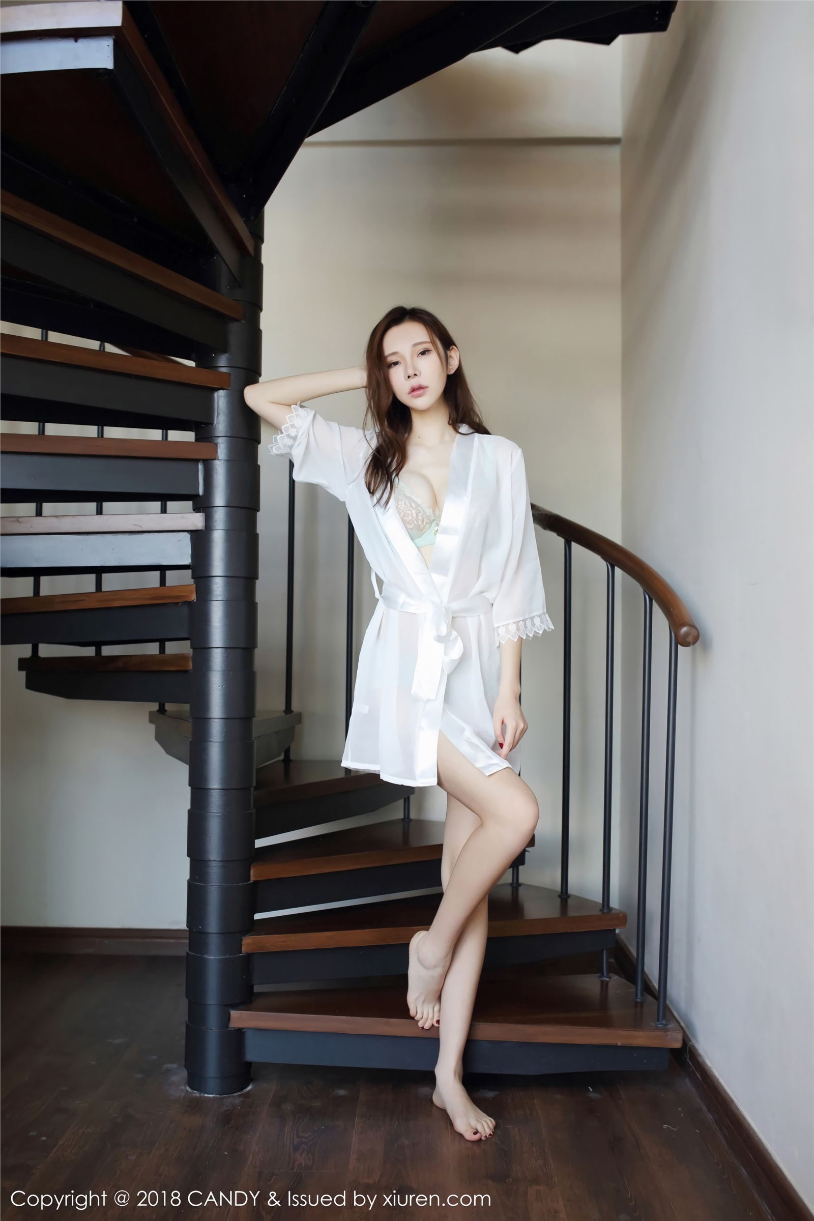 [CANDY] 糖果画报写真 2018.01.23 VOL.049 沙巴旅拍 萌琪琪Irene