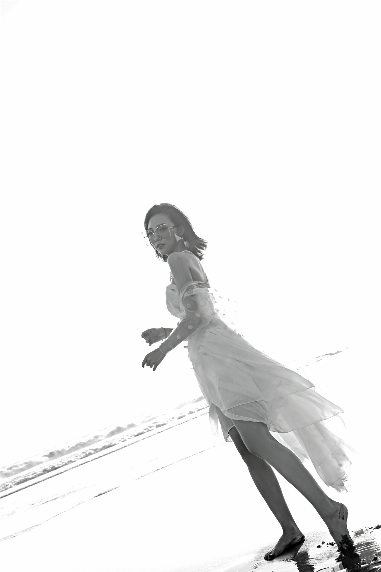 [FEILIN嗲囡囡]2018.06.11 Vol.142 冯木木LRIS