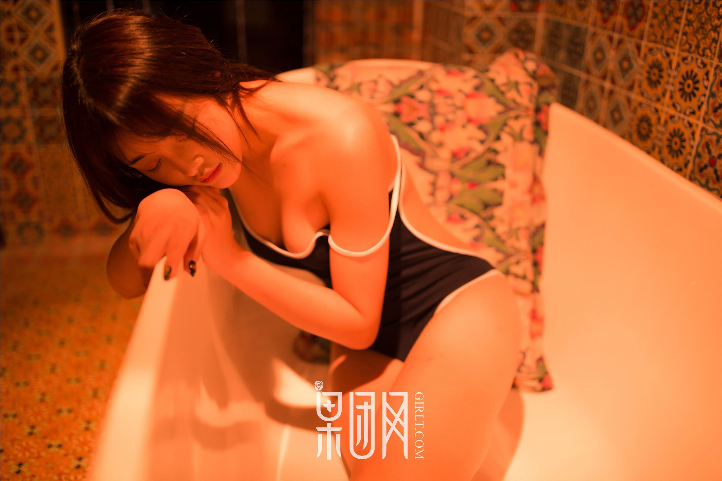 [GIRLT果团网] 2018-01-19 NO.016 邻家美眉纯情写真