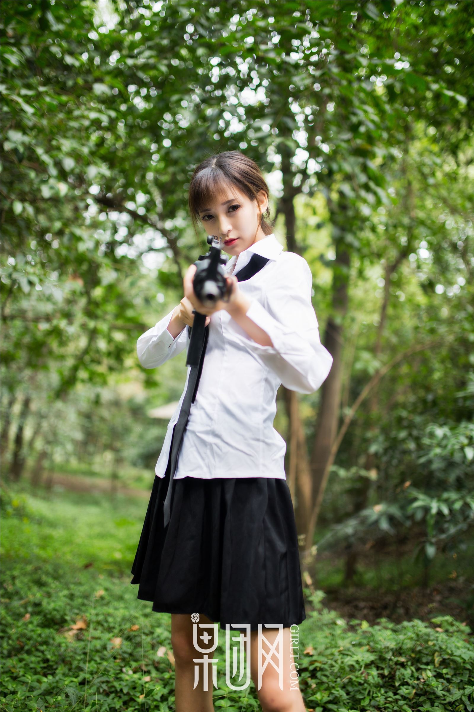 [Girlt果团网]写真 2017.12.24 NO.109 野外激战 龙珠主播