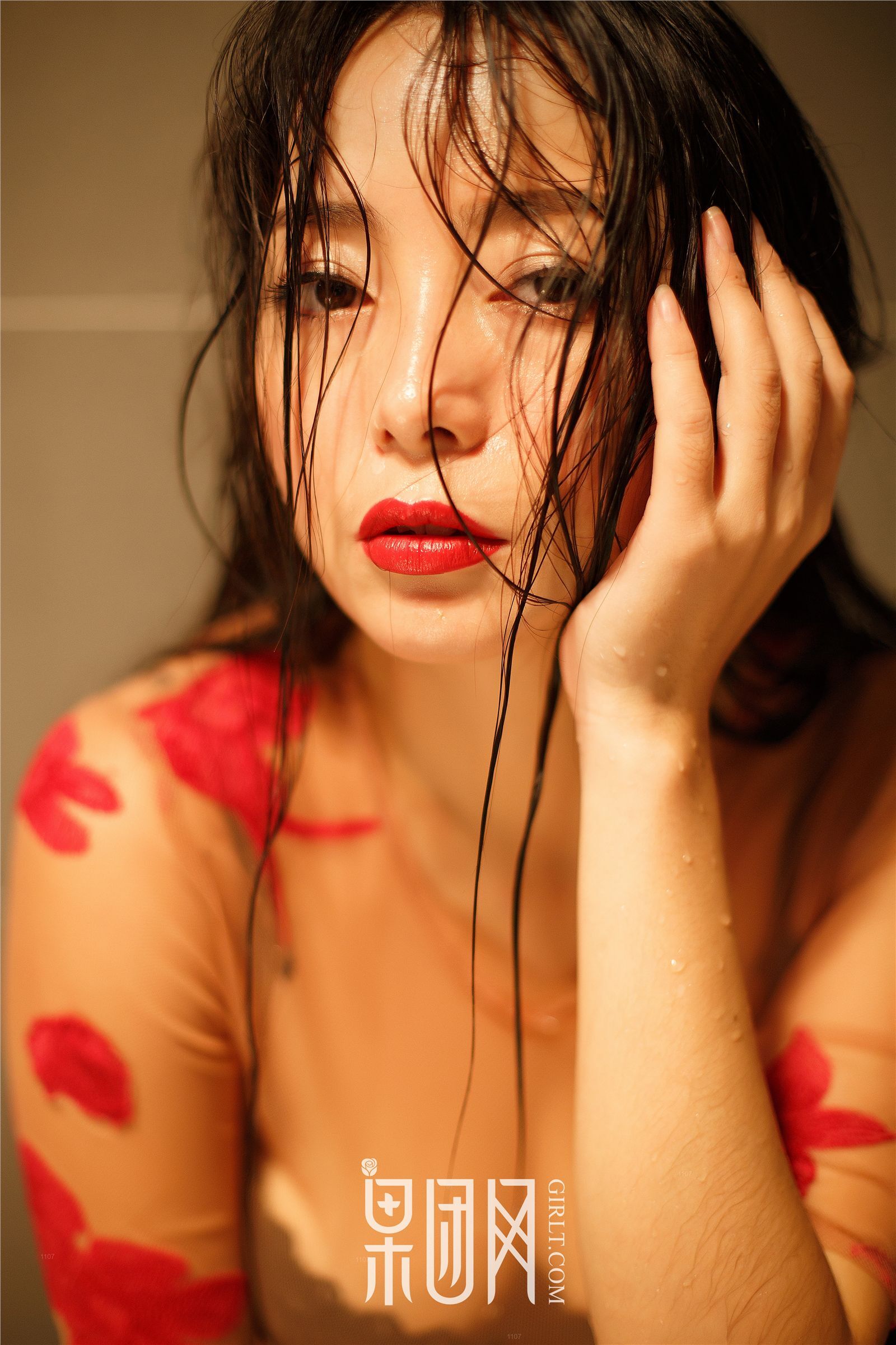 [Girlt果团网]2017.10.04 No.074 红霓裳