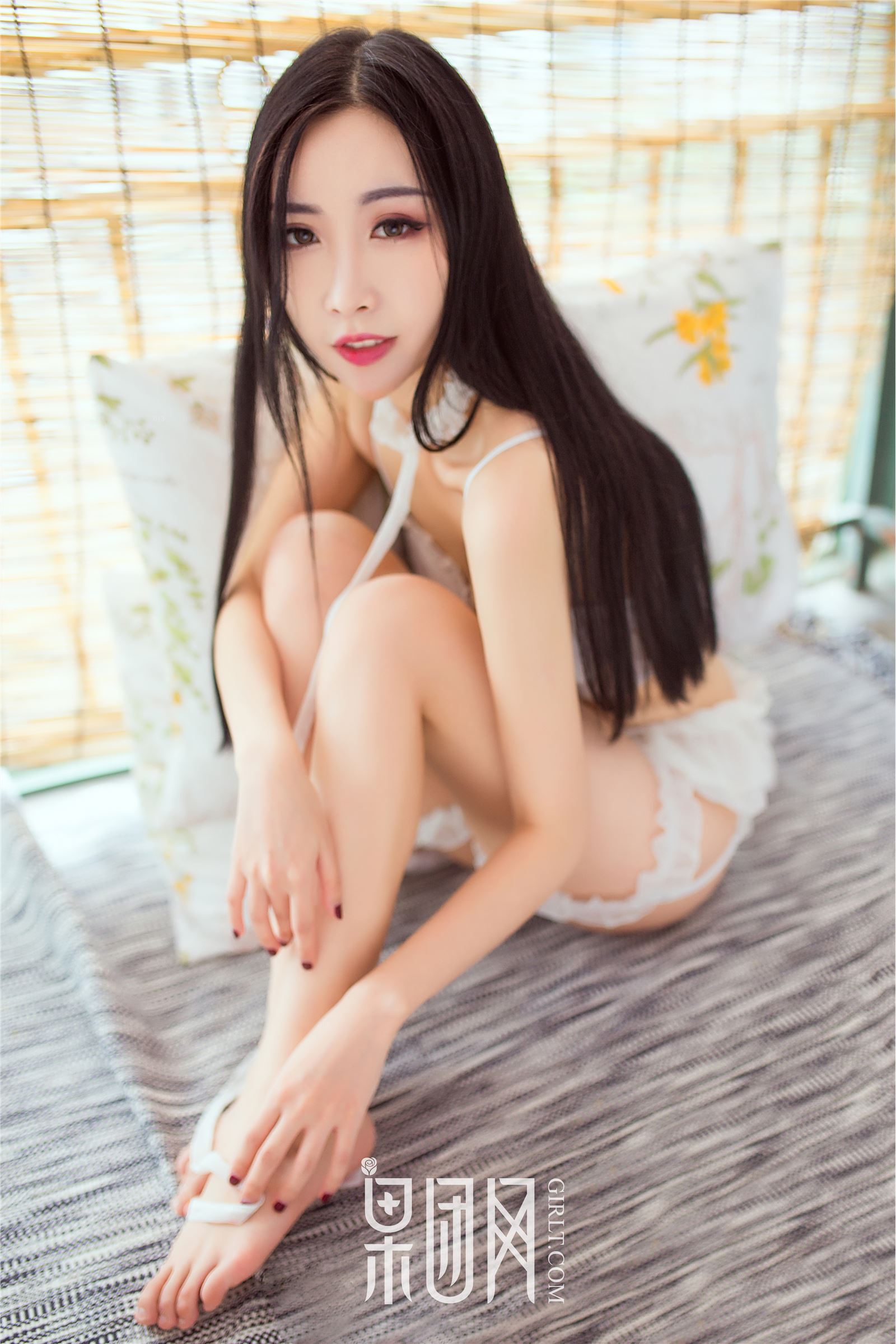 [Girlt果团网]2017.11.26 No.099 小雨