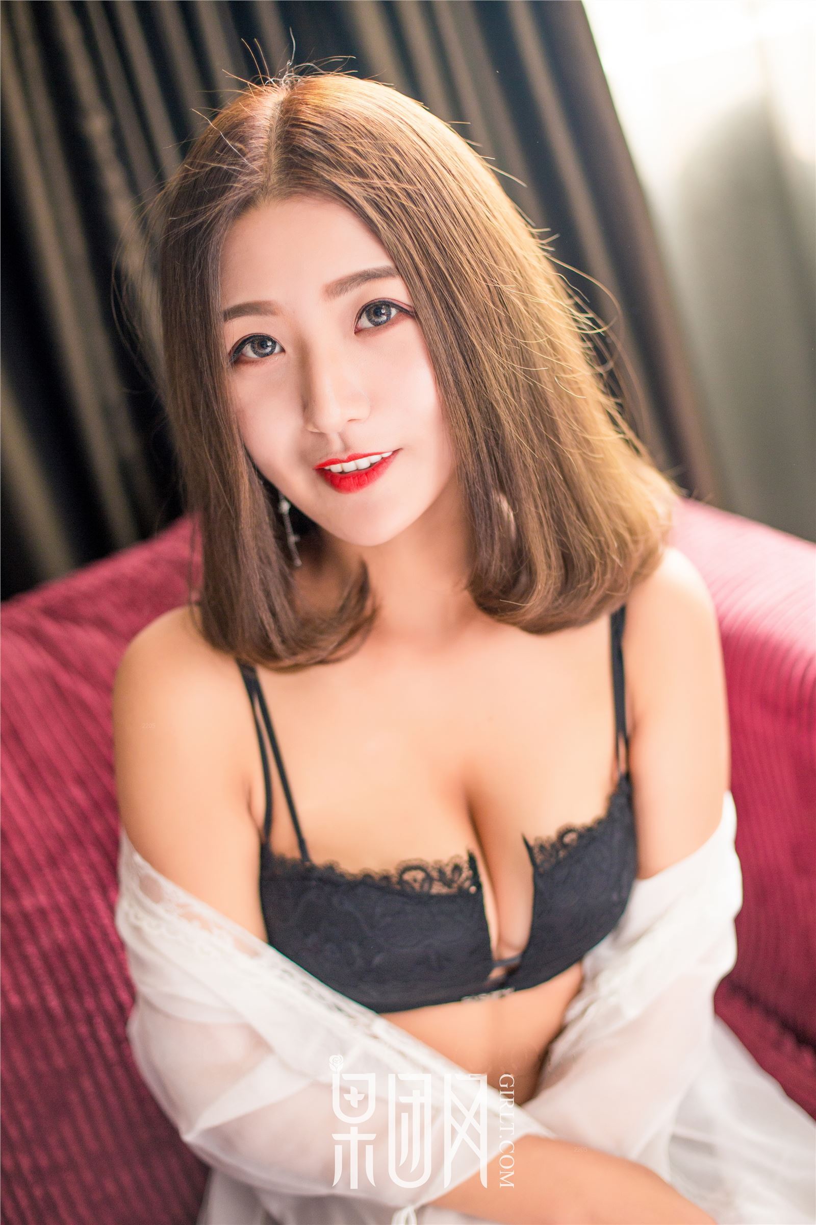 [GIRLT果团网] 2017.12.17 No.108 美胸&气球，丰盈&脆弱！