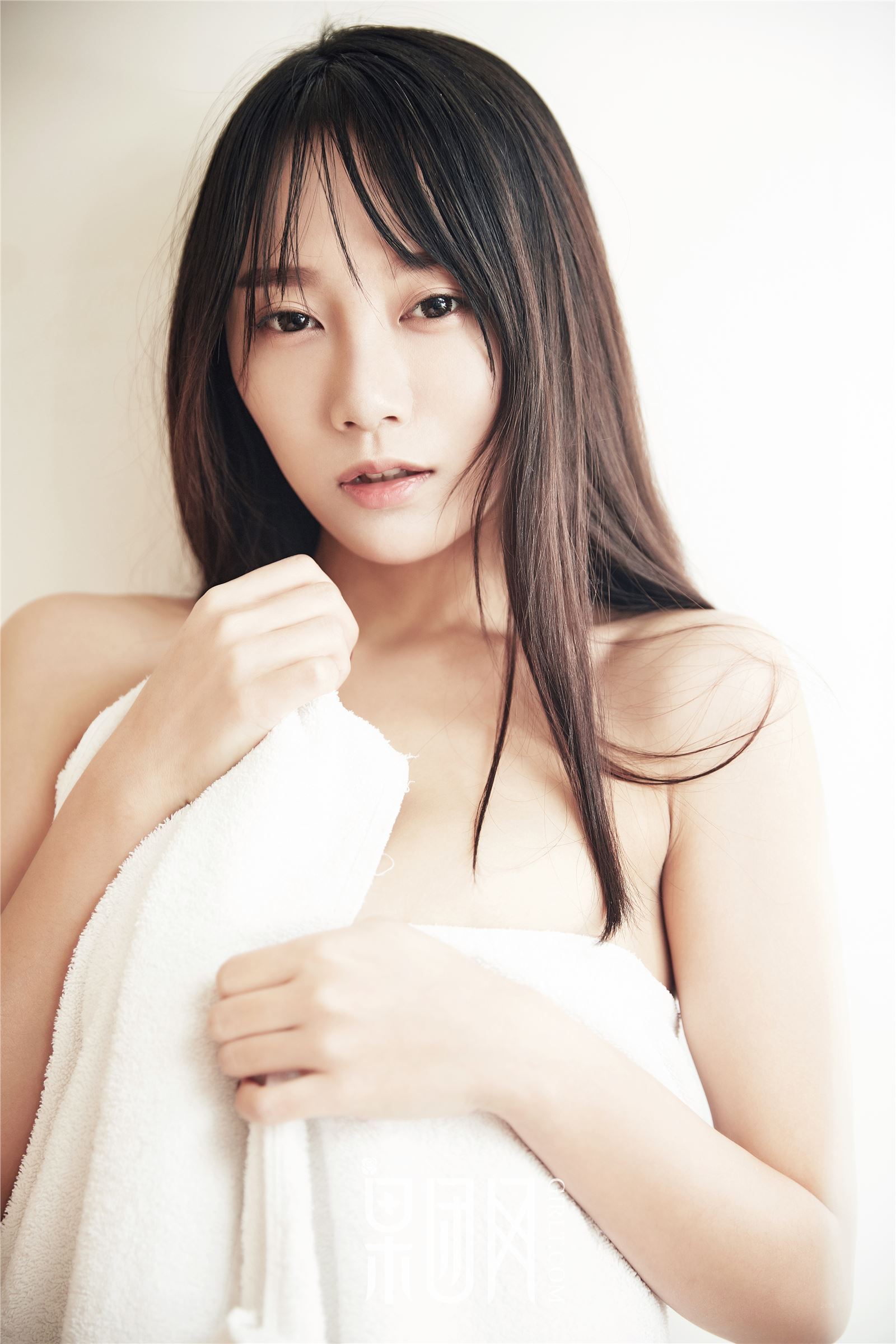 [Girlt果团网]2018.01.26 No.122 何嘉颖