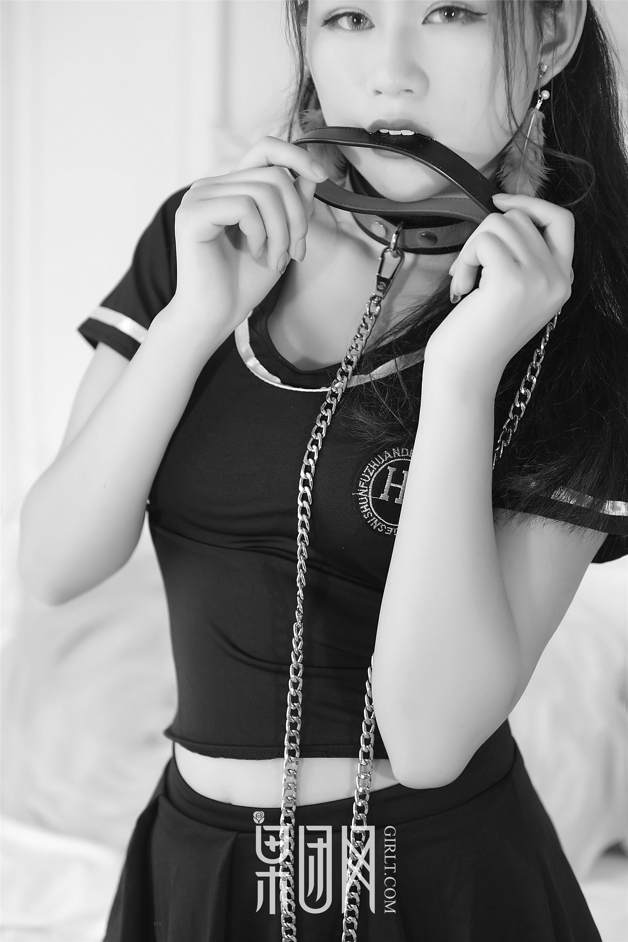 [Girlt果团网]2018.04.25 No.144 捆绑黑丝镂空