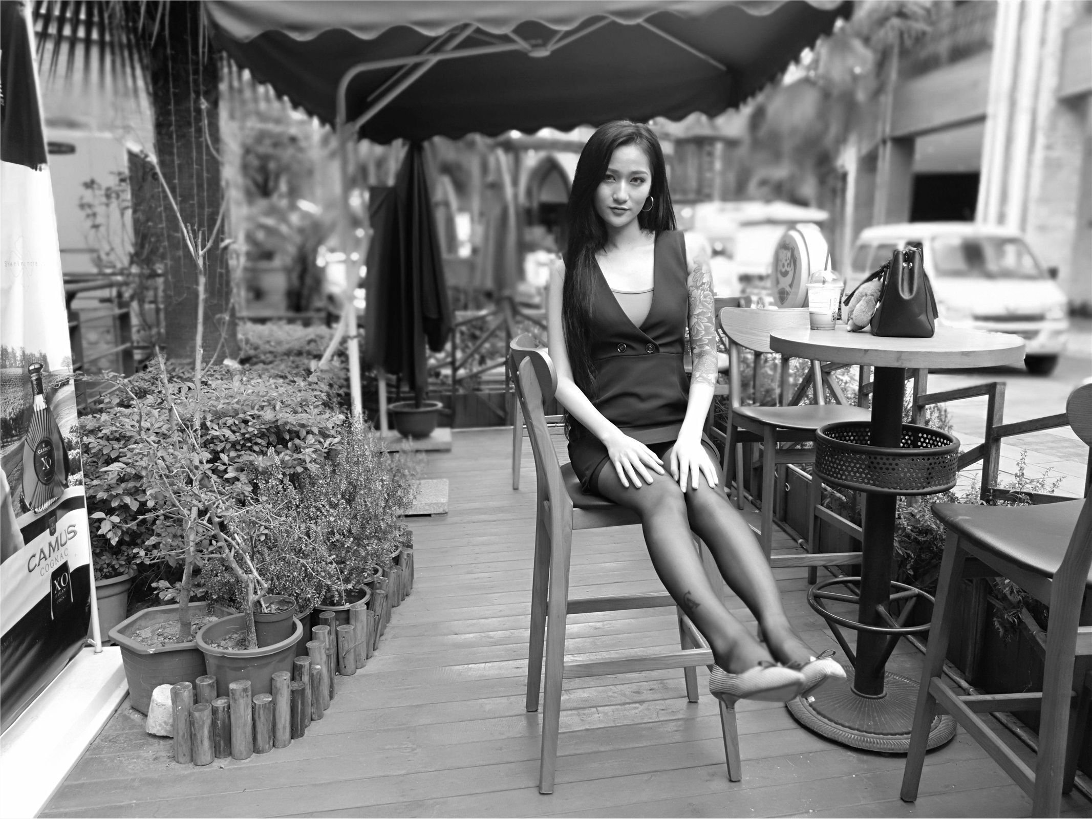 [IESS异思趣向] 2017.04.28 《户外黑丝平底鞋》潇潇