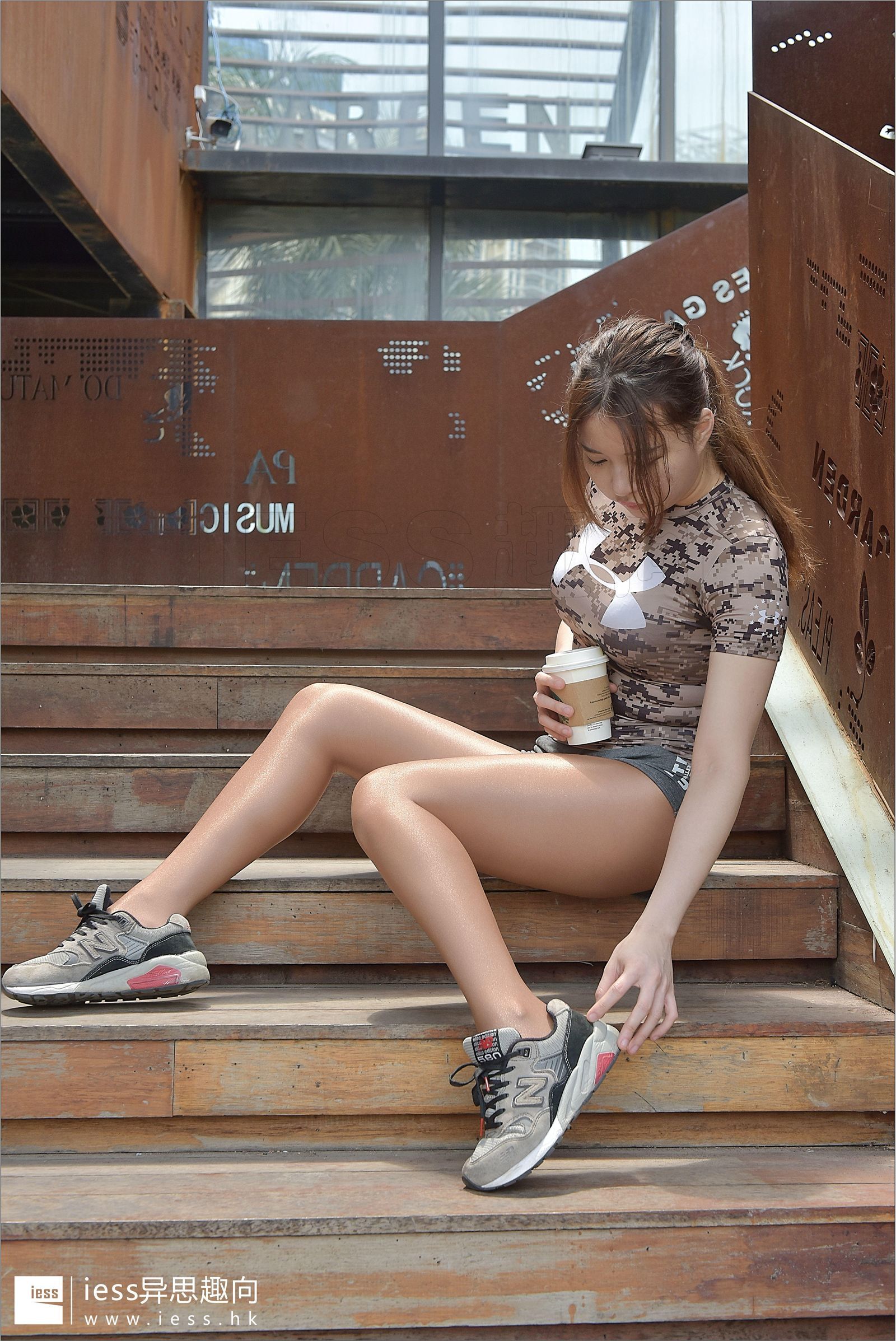 [IESS异思趣向] 2017.07.18 丝足便当121：《我的私教和她的油亮丝袜2》赵老师