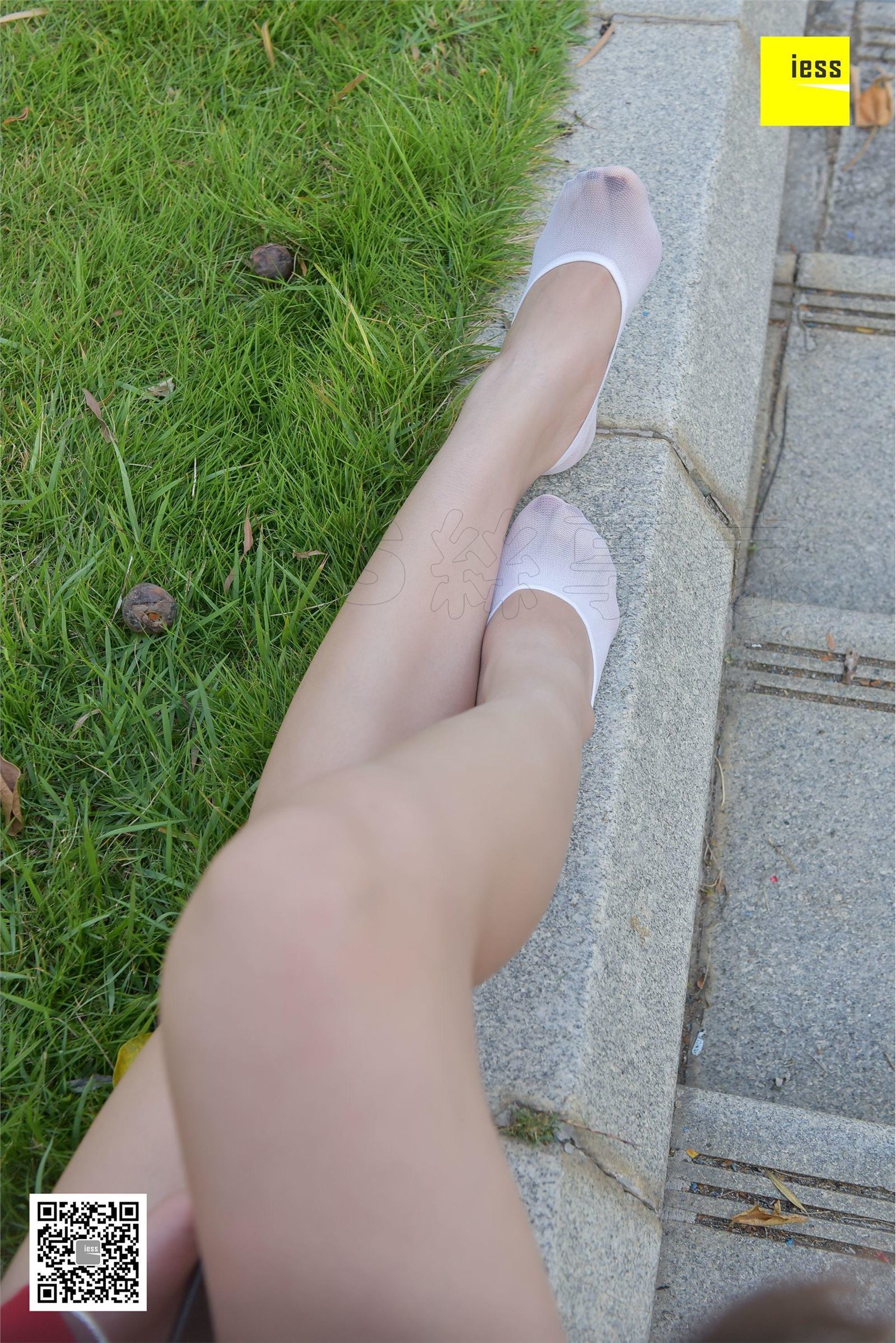 [IESS异思趣向]2018.01.31 No.159七七 《卫衣与白色船袜》