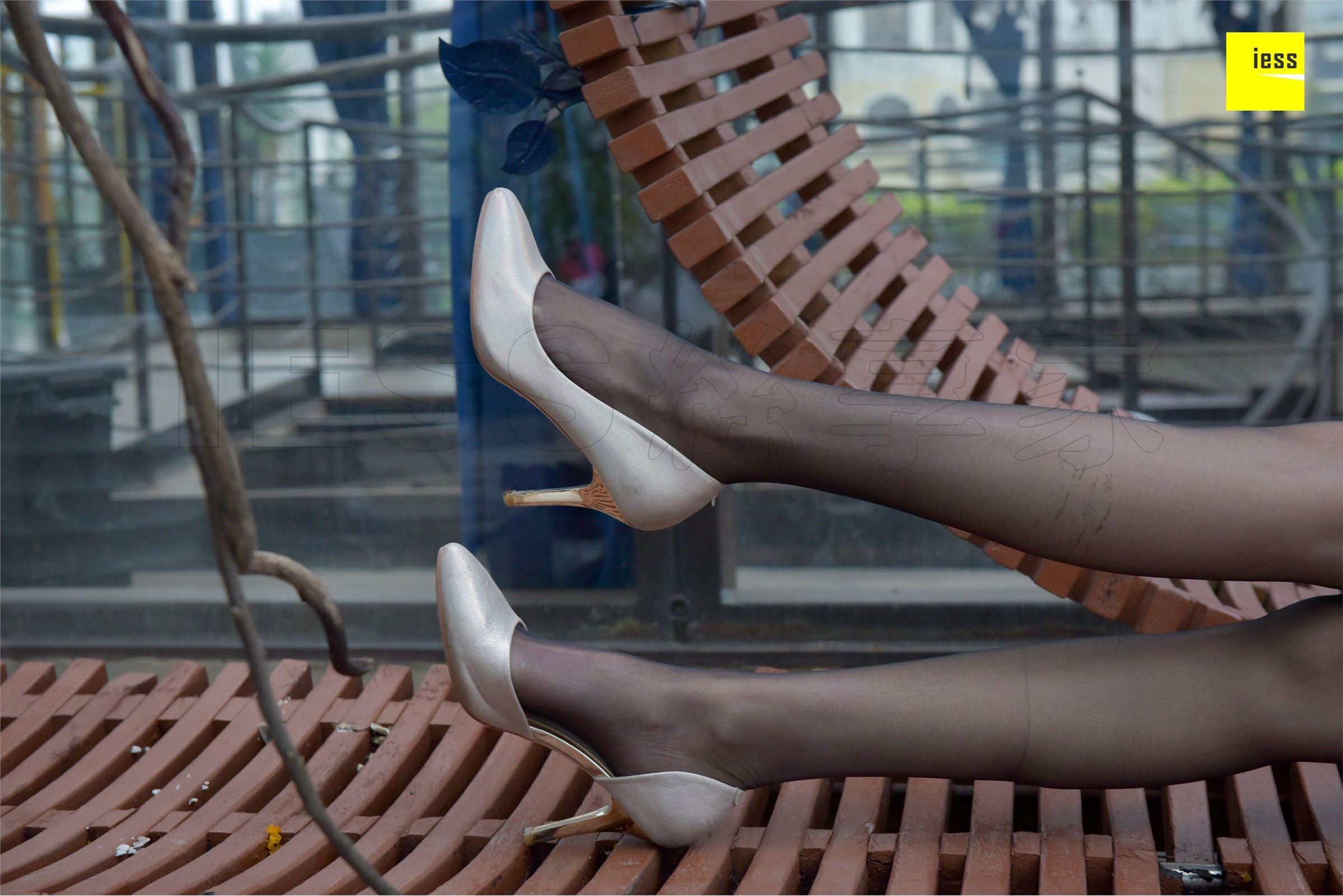 [IESS异思趣向]2018.02.01 No.160永英《雨后的黑丝》