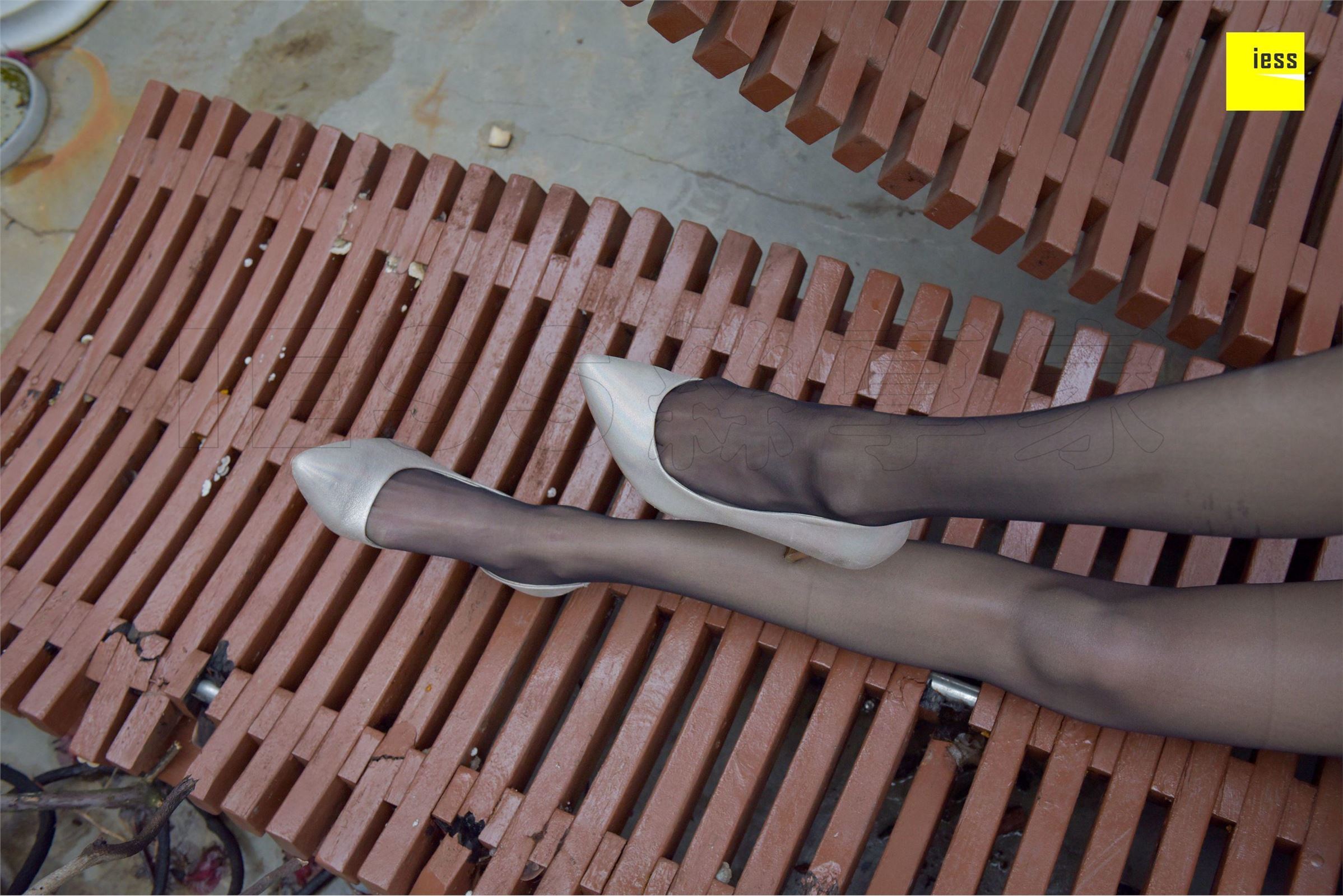 [IESS异思趣向]2018.02.01 No.160永英《雨后的黑丝》