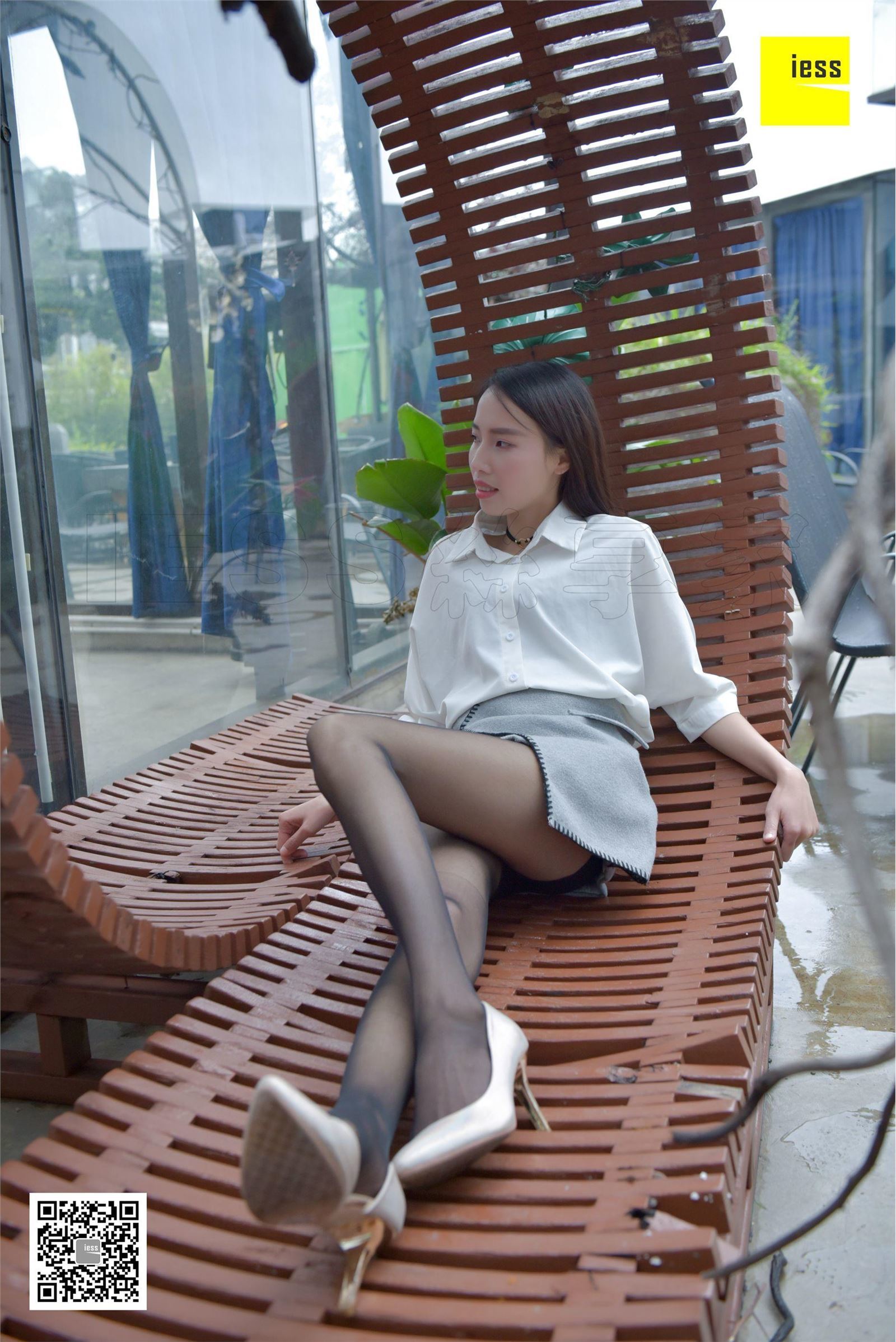 [IESS异思趣向]2018.02.01 No.160永英《雨后的黑丝》