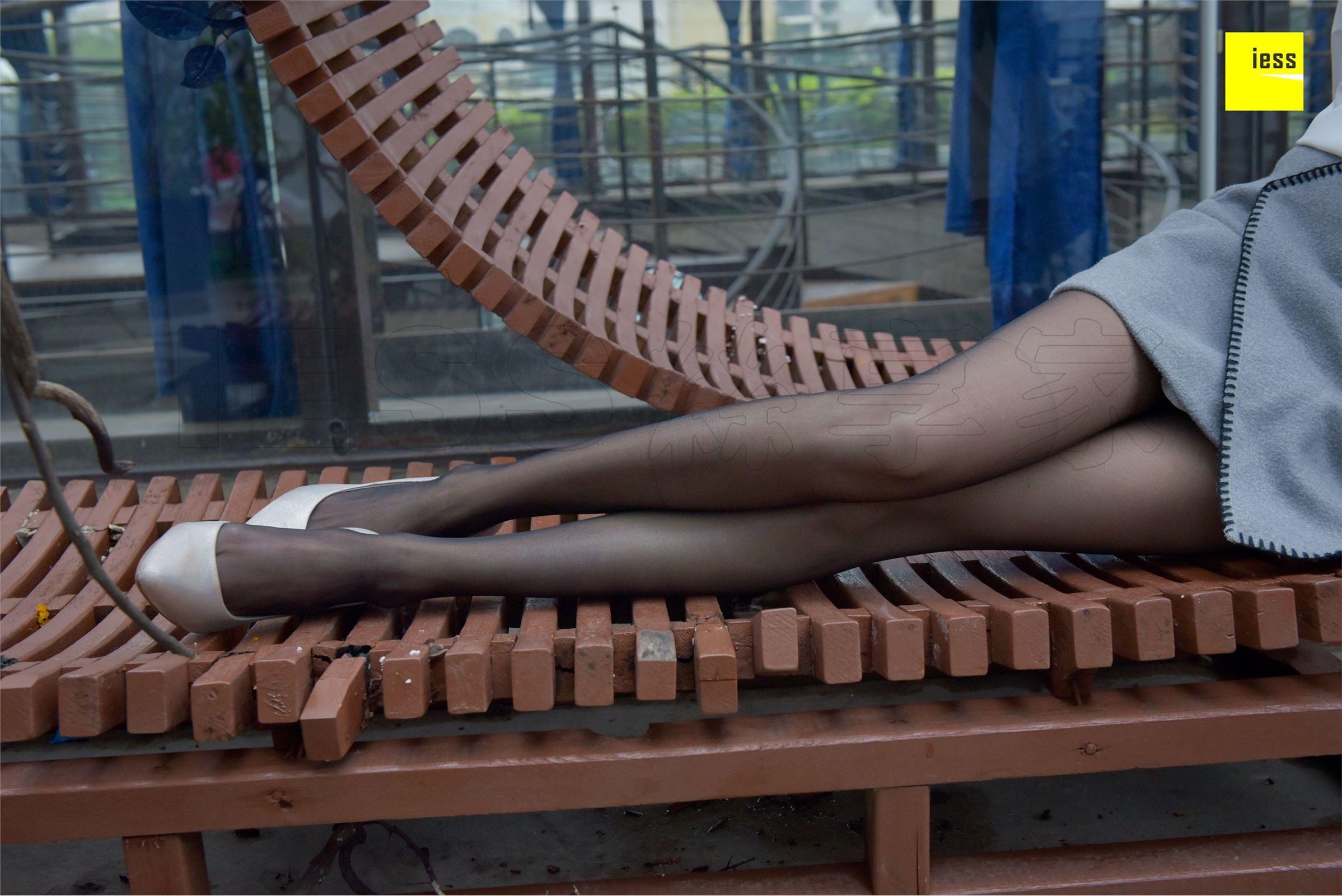 [IESS异思趣向]2018.02.01 No.160永英《雨后的黑丝》