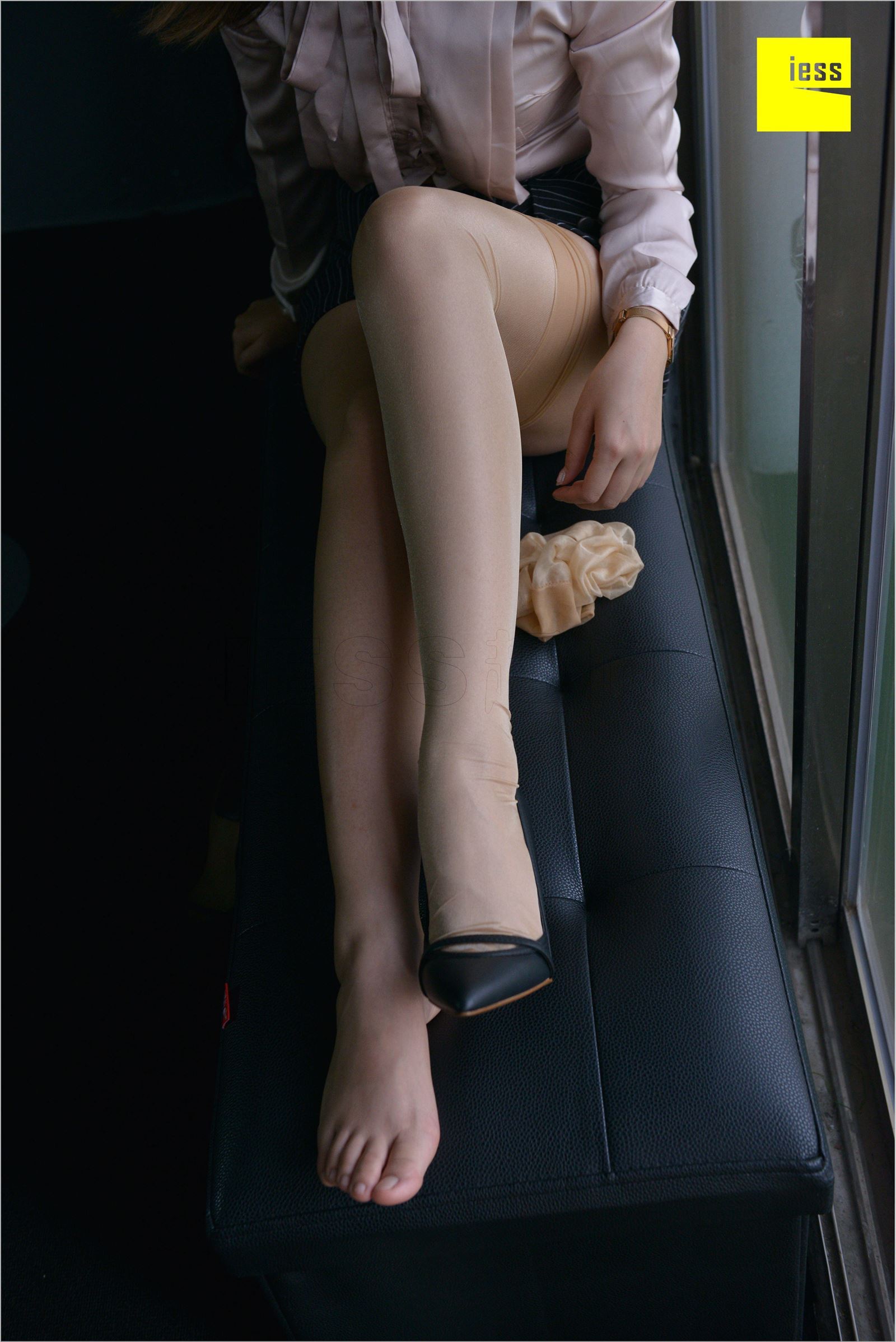 [IESS异思趣向]2018.08.13 MF.001 馨月