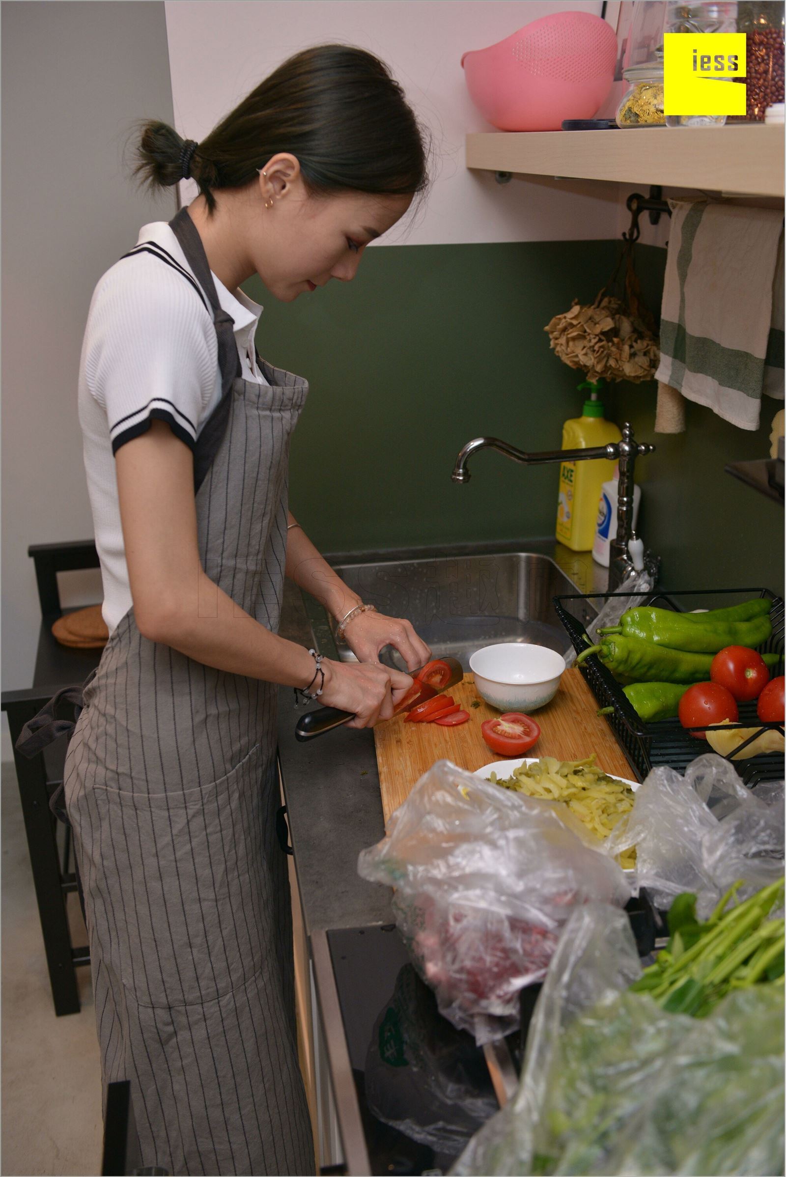 [IESS异思趣向]2018.08.24 MF.002 小六