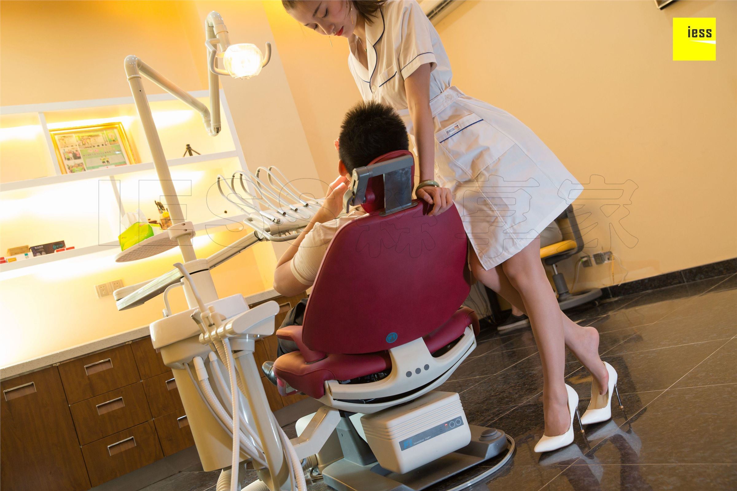 [IESS异思趣向] 2018.06.26《魔鬼周三》NO.023：爱上女牙医：试探