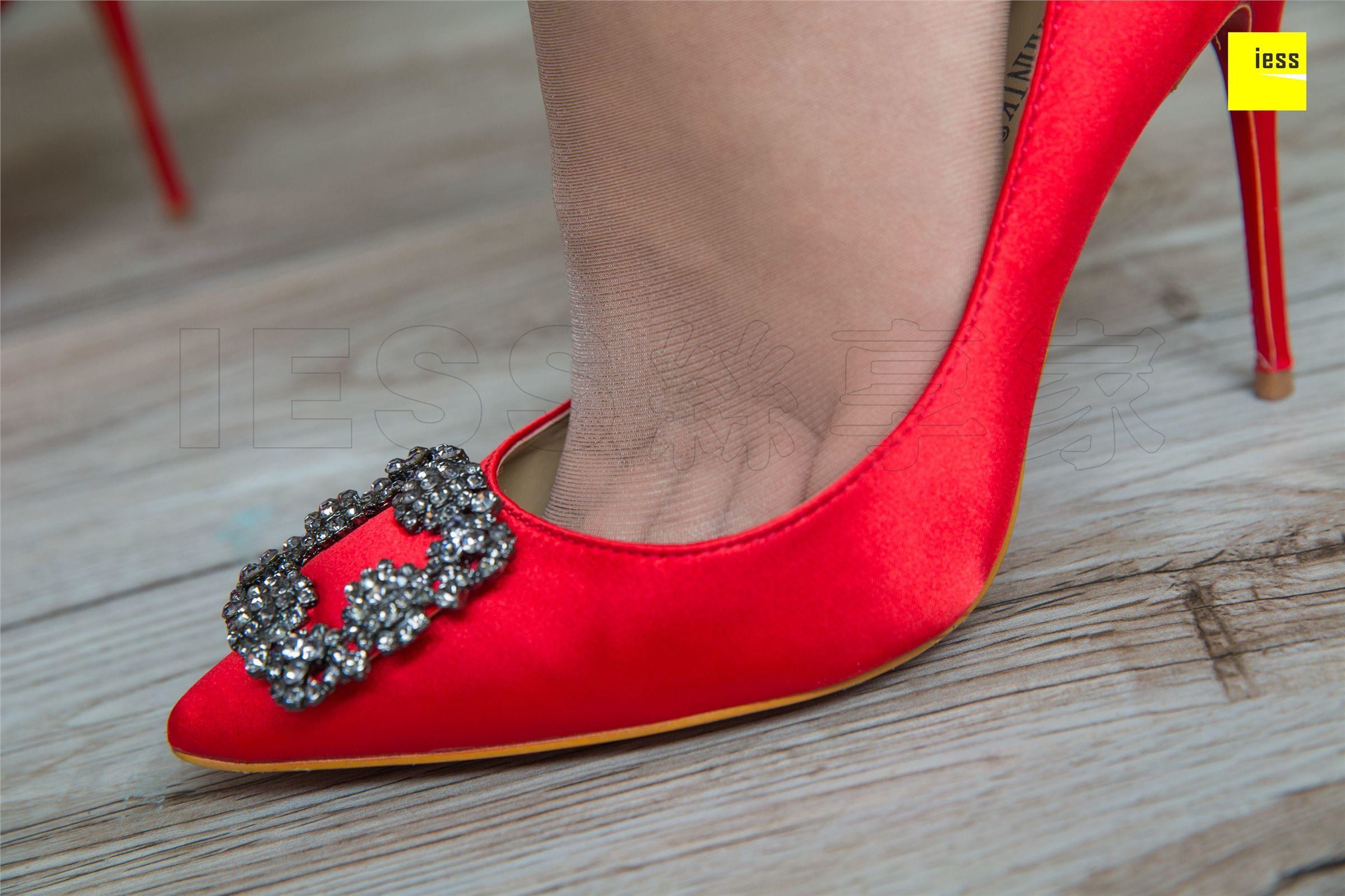 [IESS异思趣向] 2018.07.04《魔鬼周三》NO.025：偶遇妖娆的发廊妹