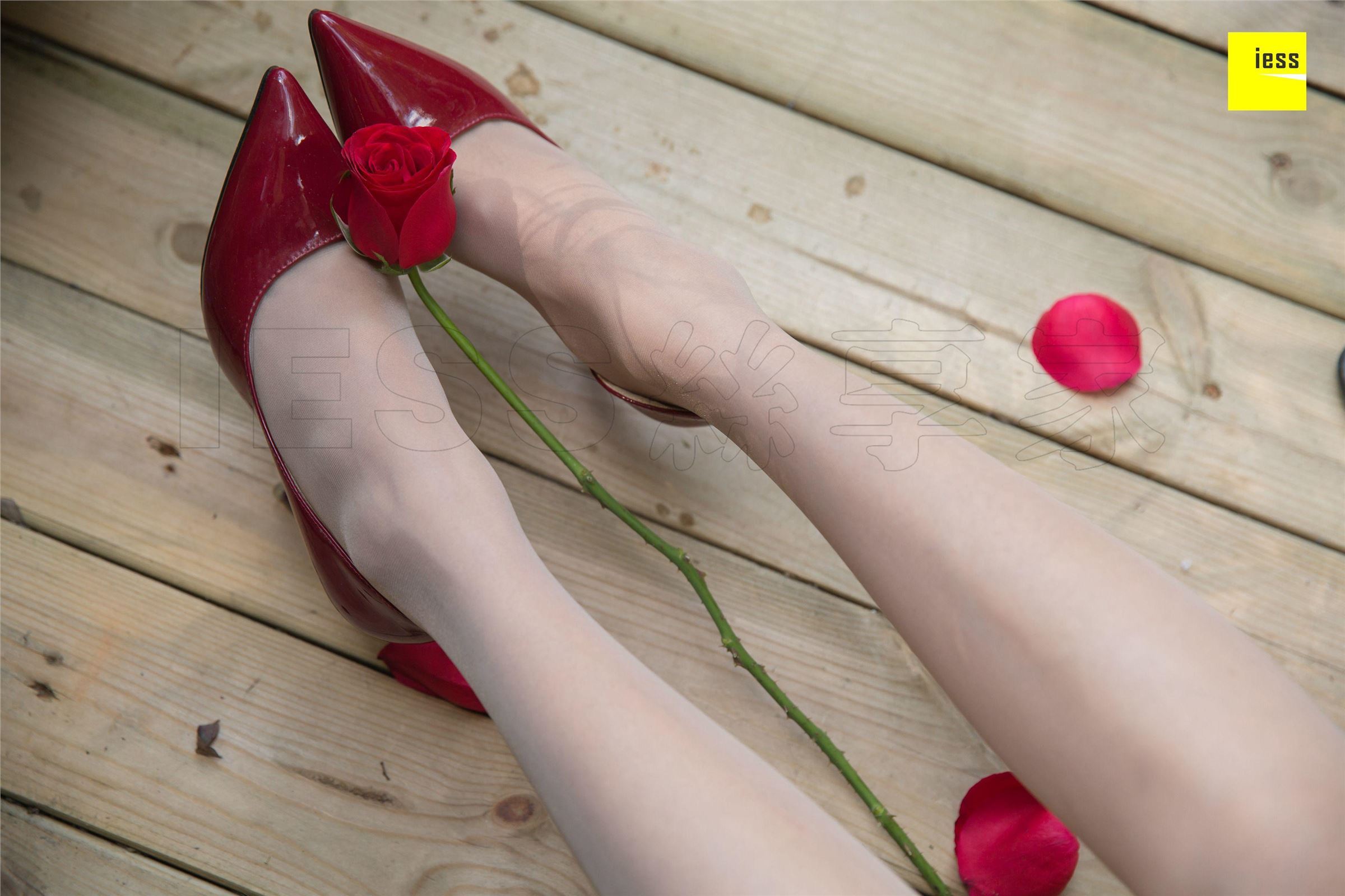 [IESS异思趣向] 2018.08.15《魔鬼周三》NO.030： 婉萍