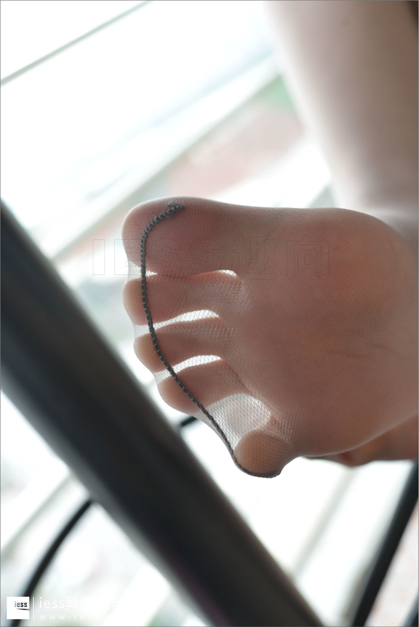 [IESS异思趣向]2017.08.14 NO.133 芳芳