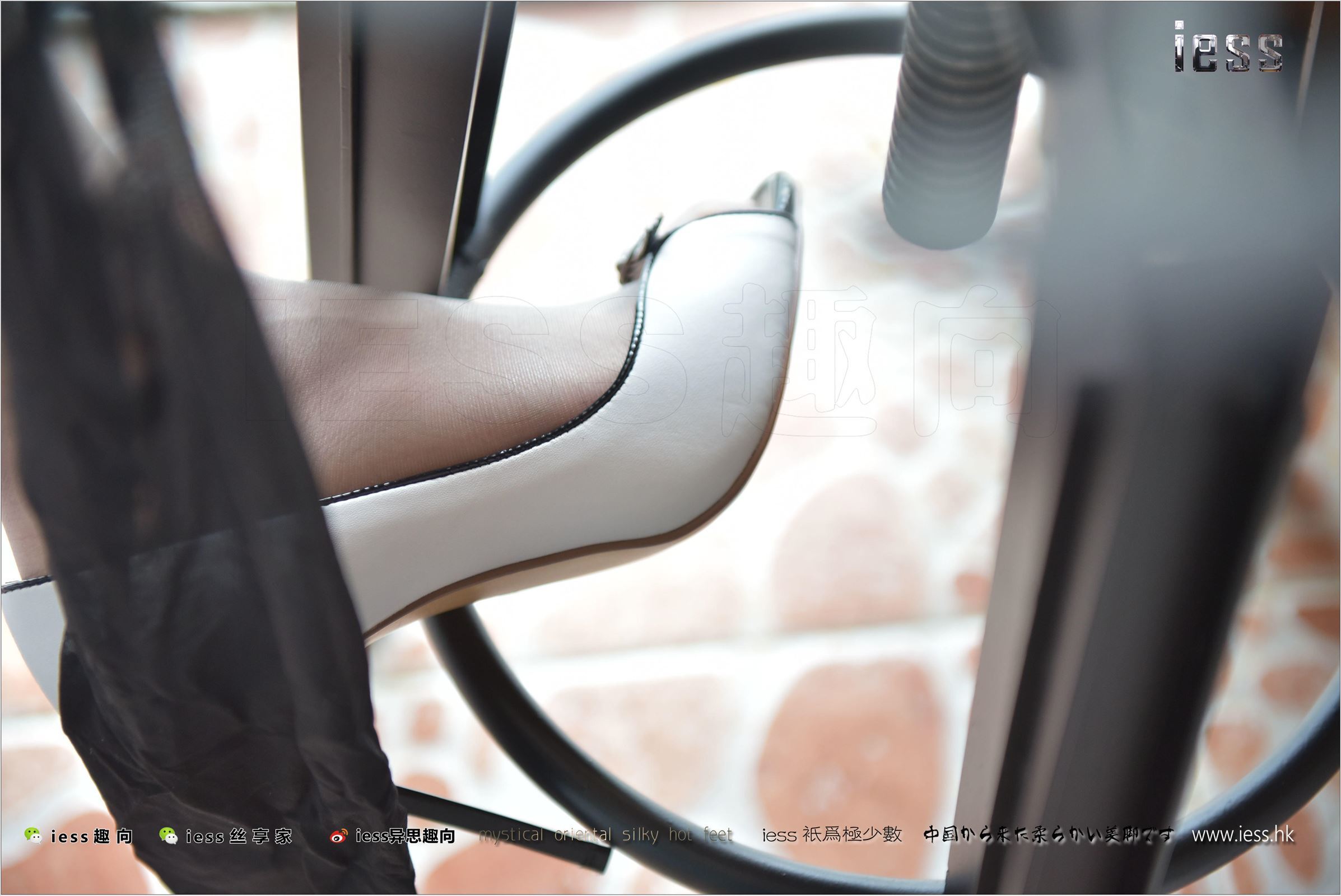 [IESS异思趣向]2017.10.09 NO.158 赵老师