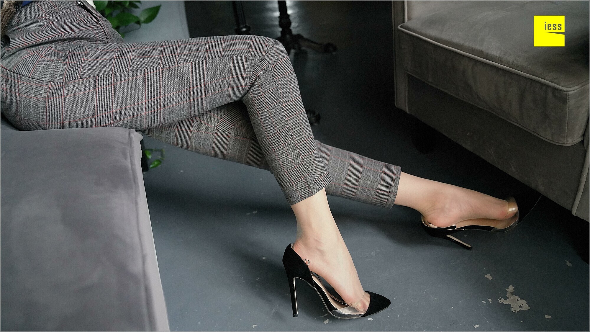 [IESS异思趣向]2018.08.14 NO.261 邱主管