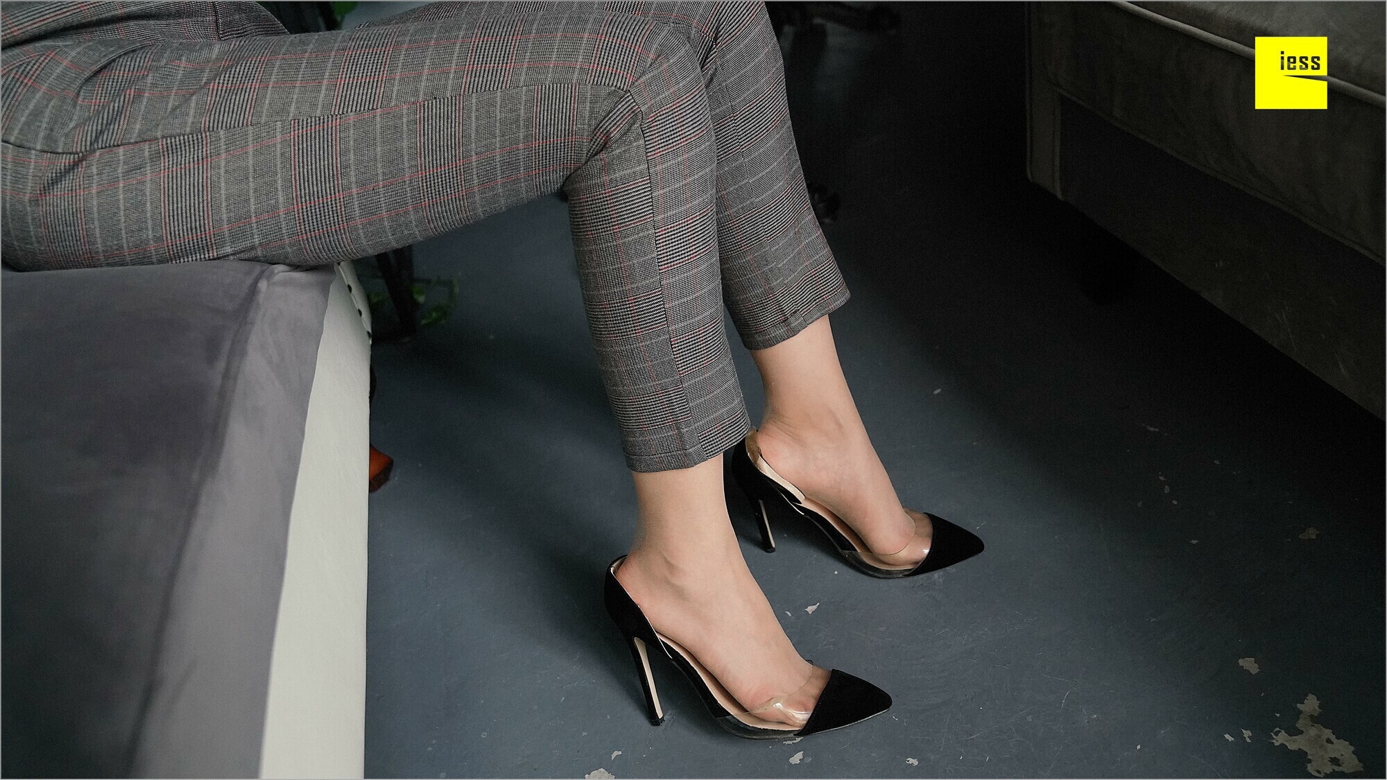 [IESS异思趣向]2018.08.14 NO.261 邱主管