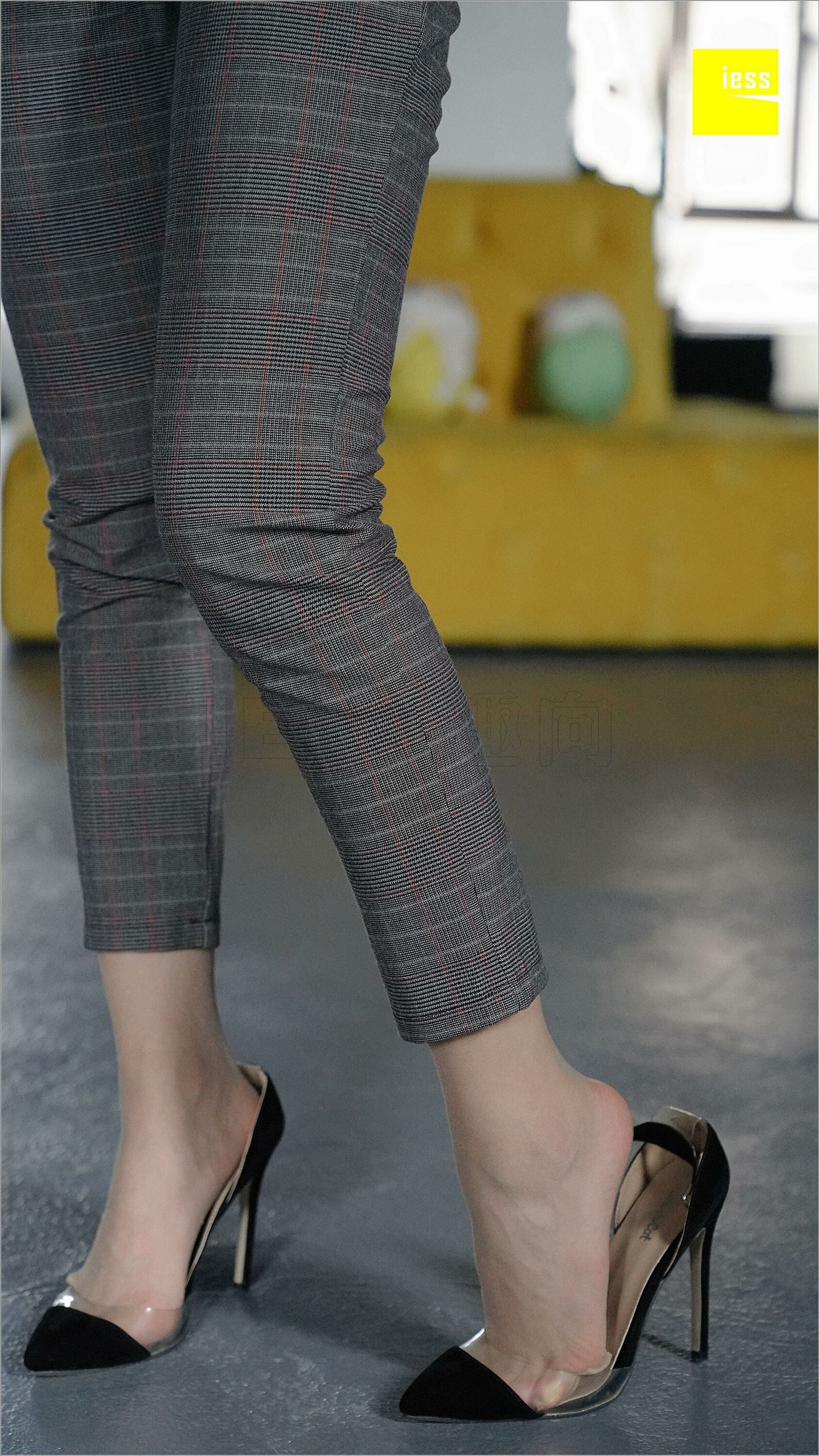 [IESS异思趣向]2018.08.14 NO.261 邱主管