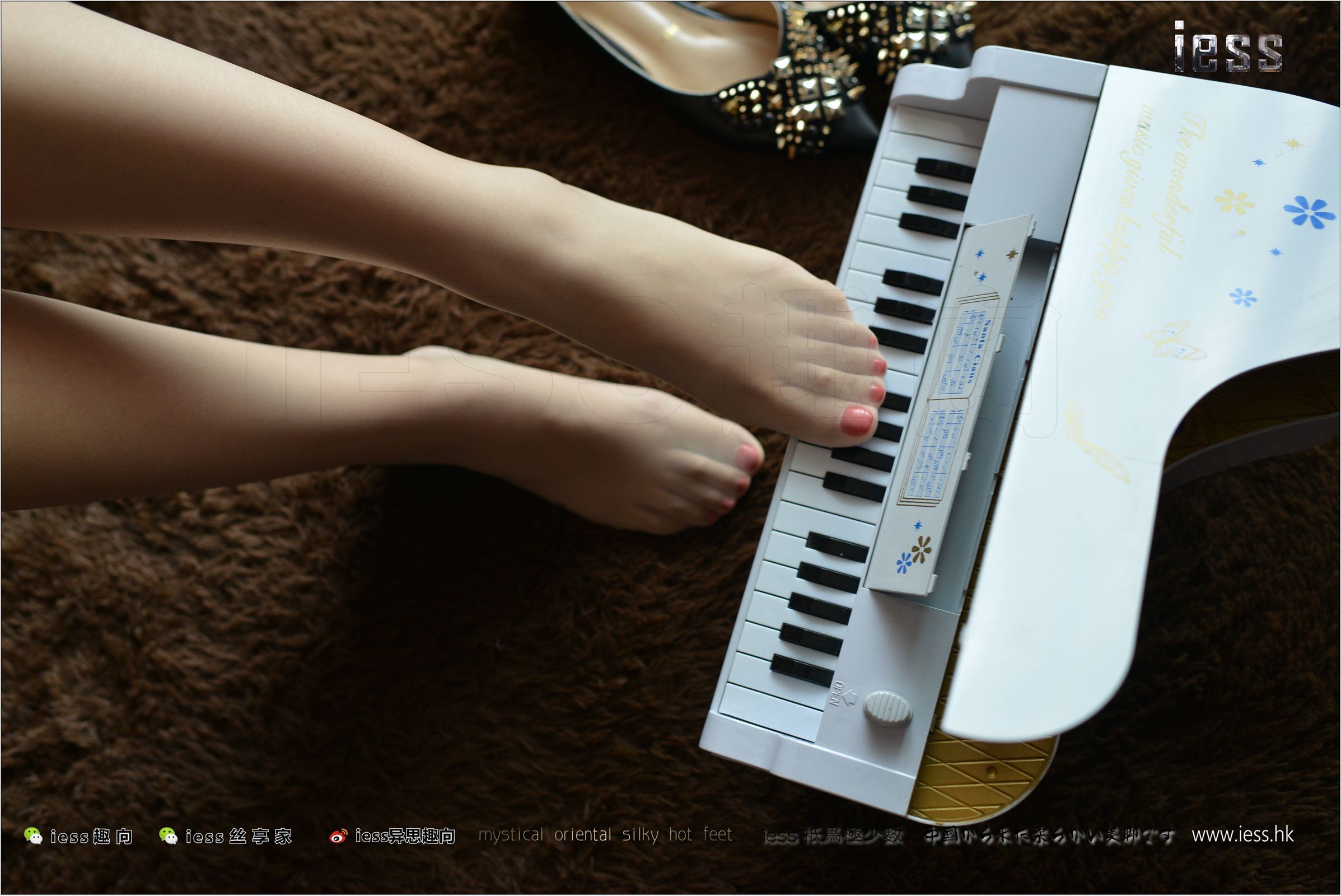 [IESS异思趣向]2017.08.21 NO.138 芳芳