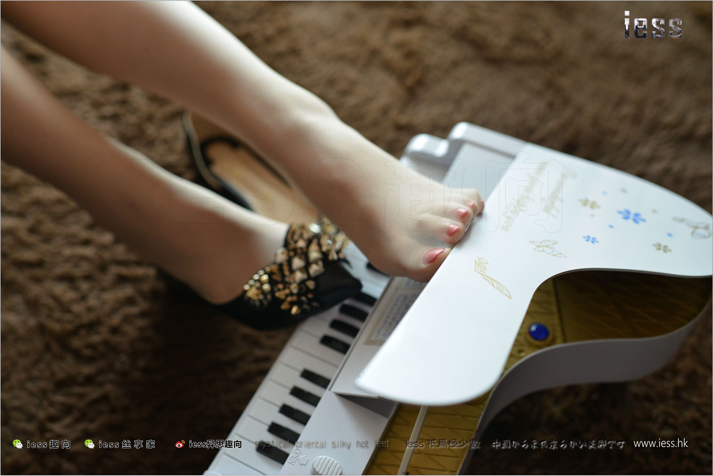 [IESS异思趣向]2017.08.21 NO.138 芳芳