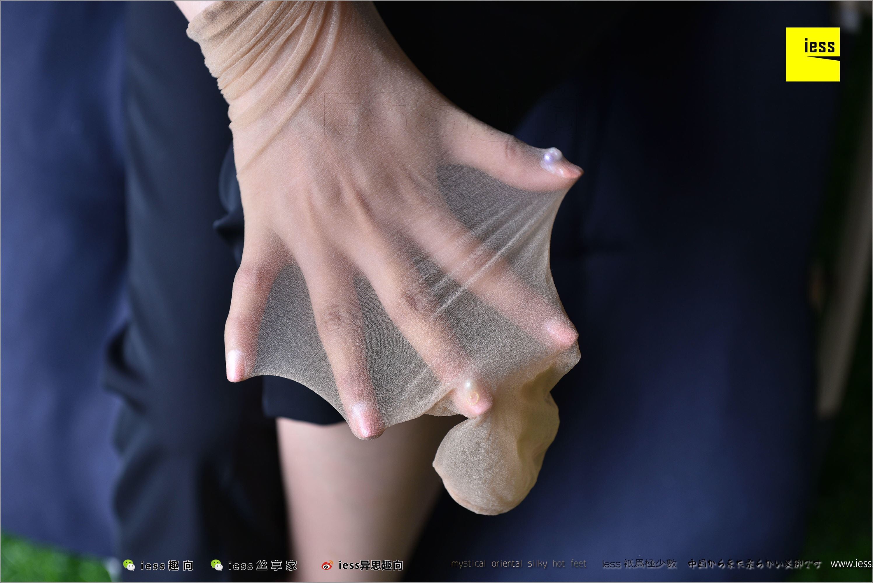 [IESS异思趣向] 2018.04.10 No.214 华华 中筒丝袜-冷门之美