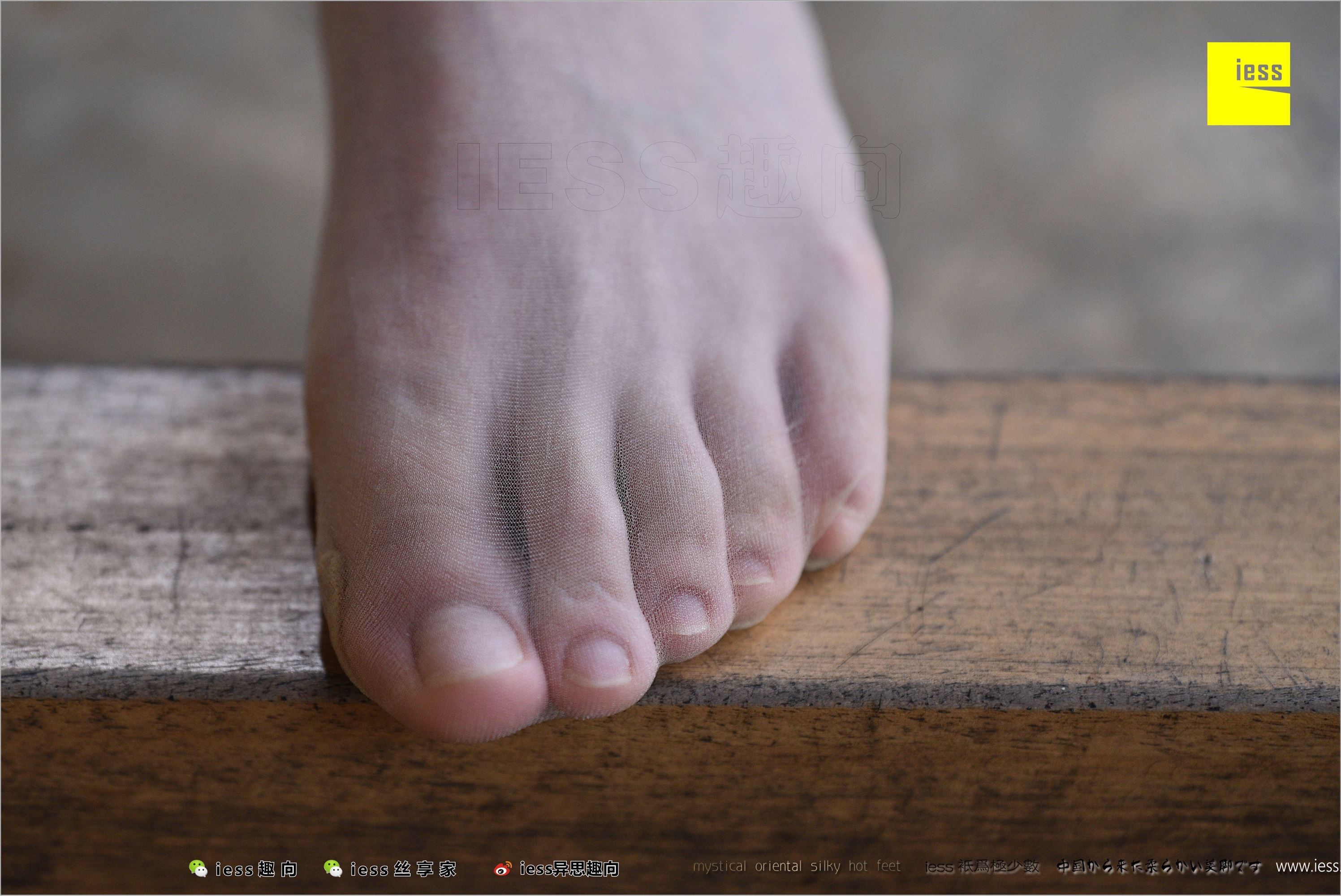 [IESS异思趣向] 2018.04.14 No.217 春春 长丝花瓣