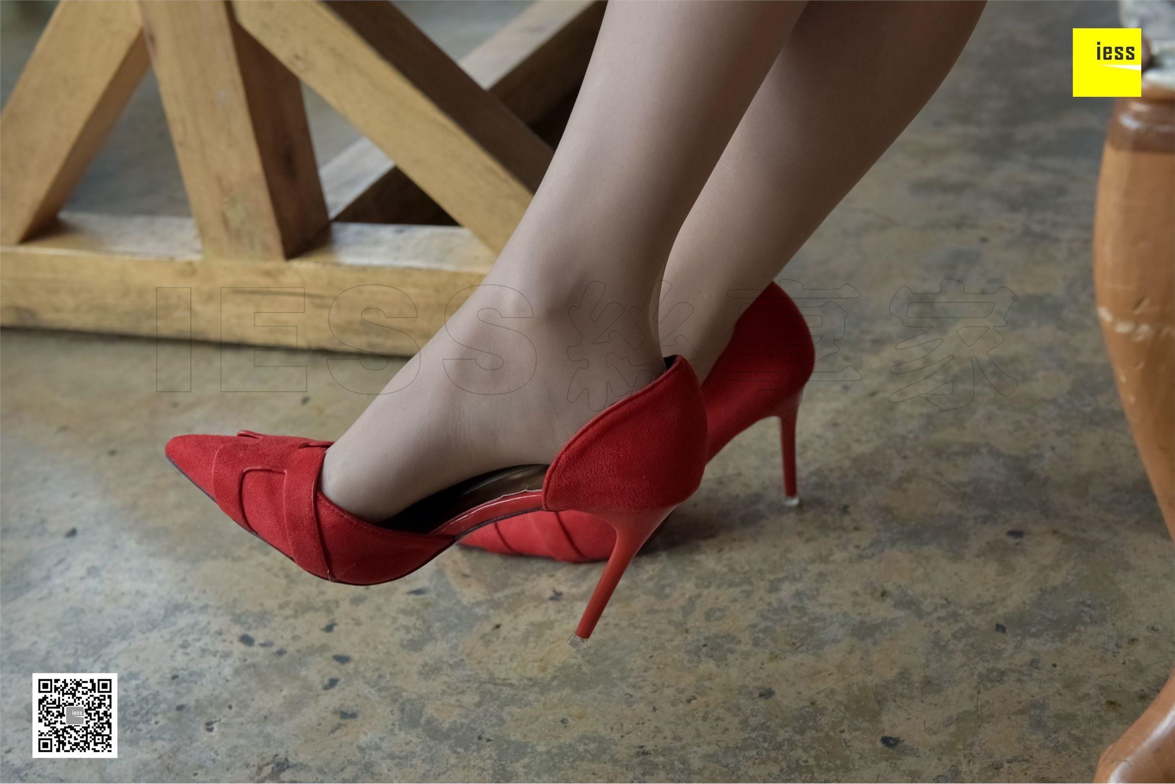 [IESS异思趣向]2017.12.18 SXJ.127 婉萍