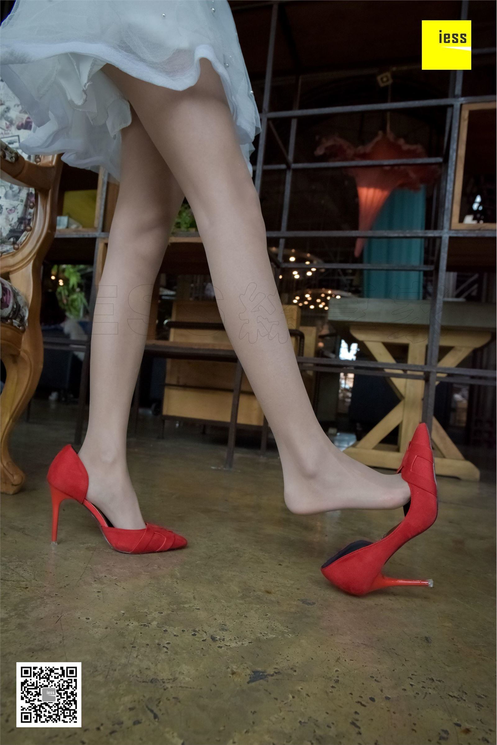 [IESS异思趣向]2017.12.18 SXJ.127 婉萍