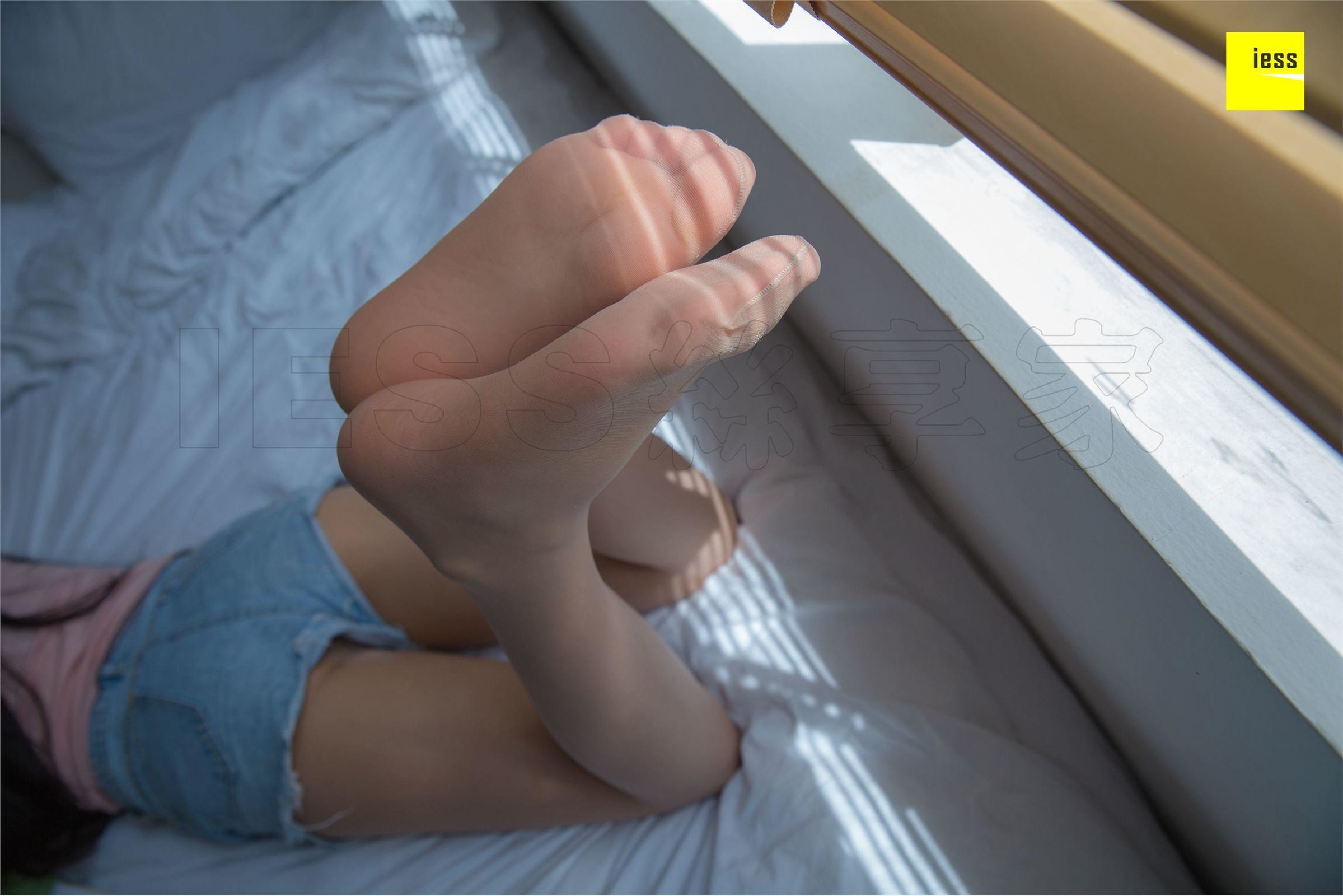 [IESS异思趣向]2018.08.13 SXJ.293 文欣