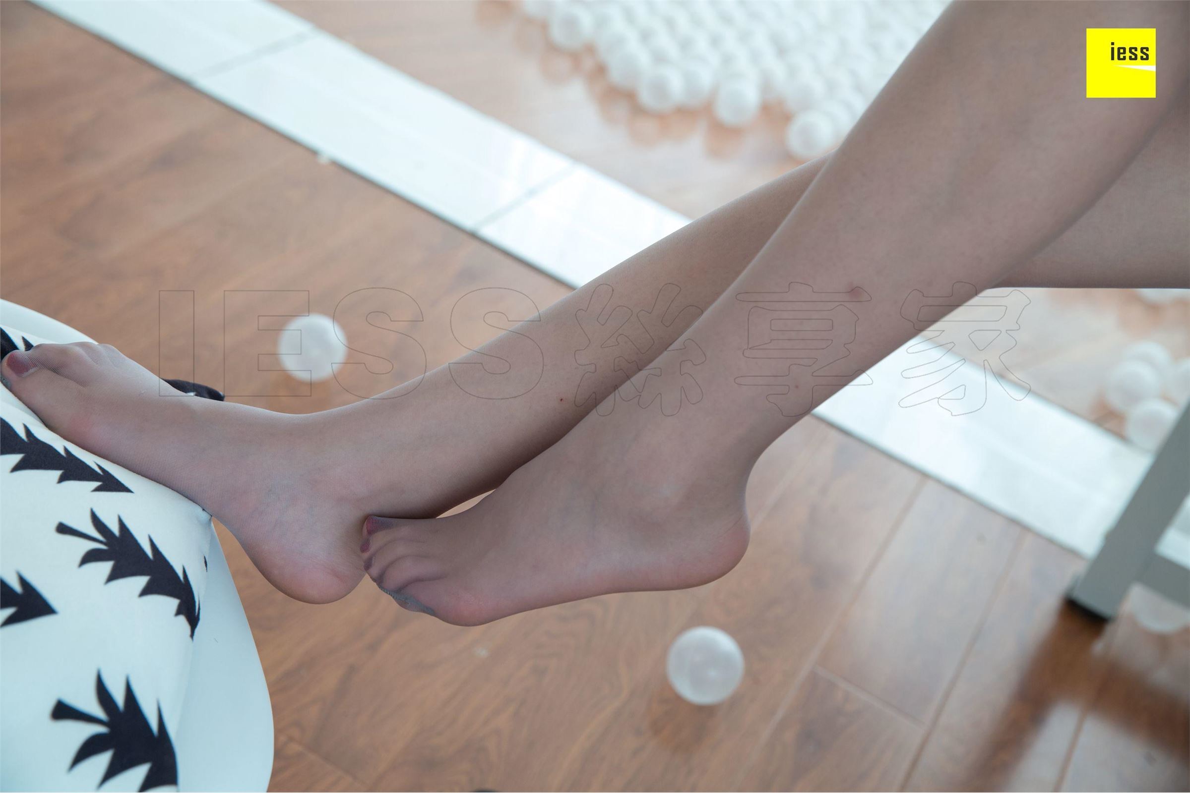 [IESS异思趣向]2018.08.15 SXJ.295 七七