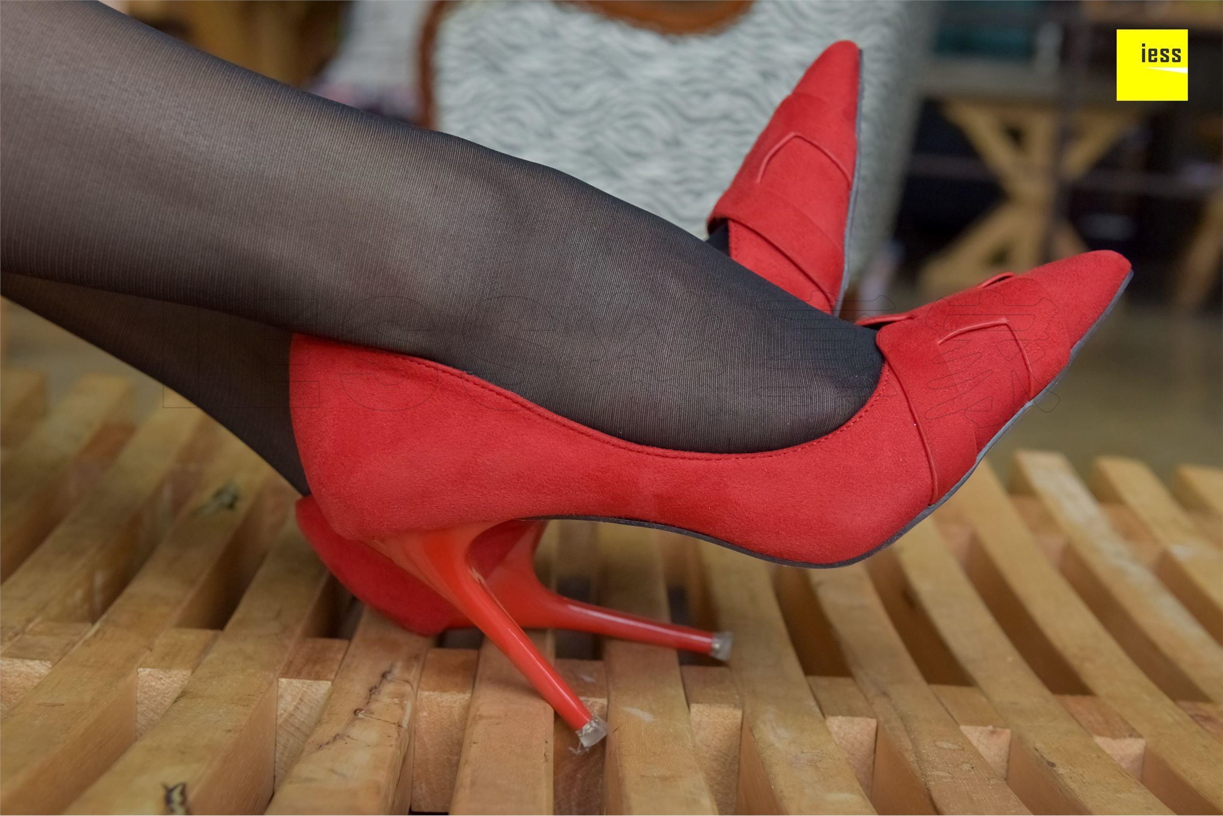 [IESS异思趣向]2018.08.16 SXJ.296 秋秋