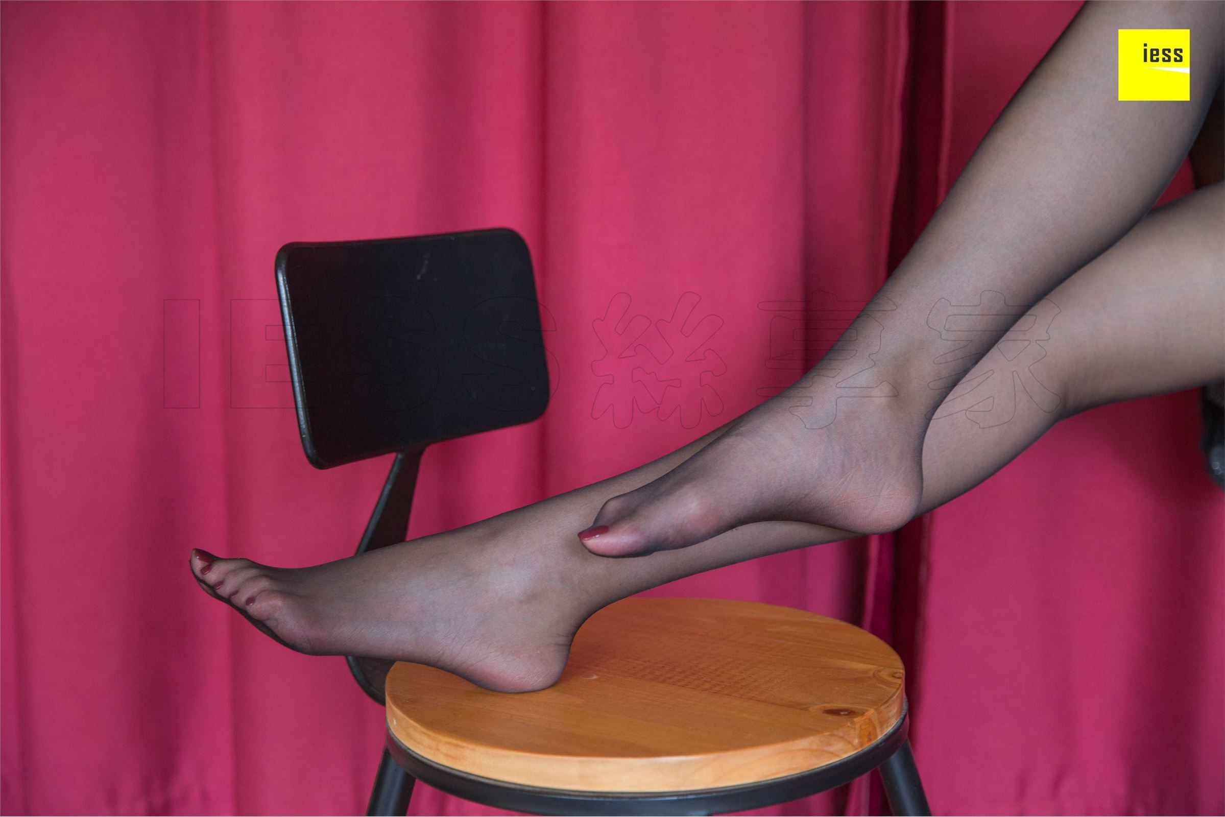 [IESS异思趣向]2018.08.22 SXJ.300 紫紫